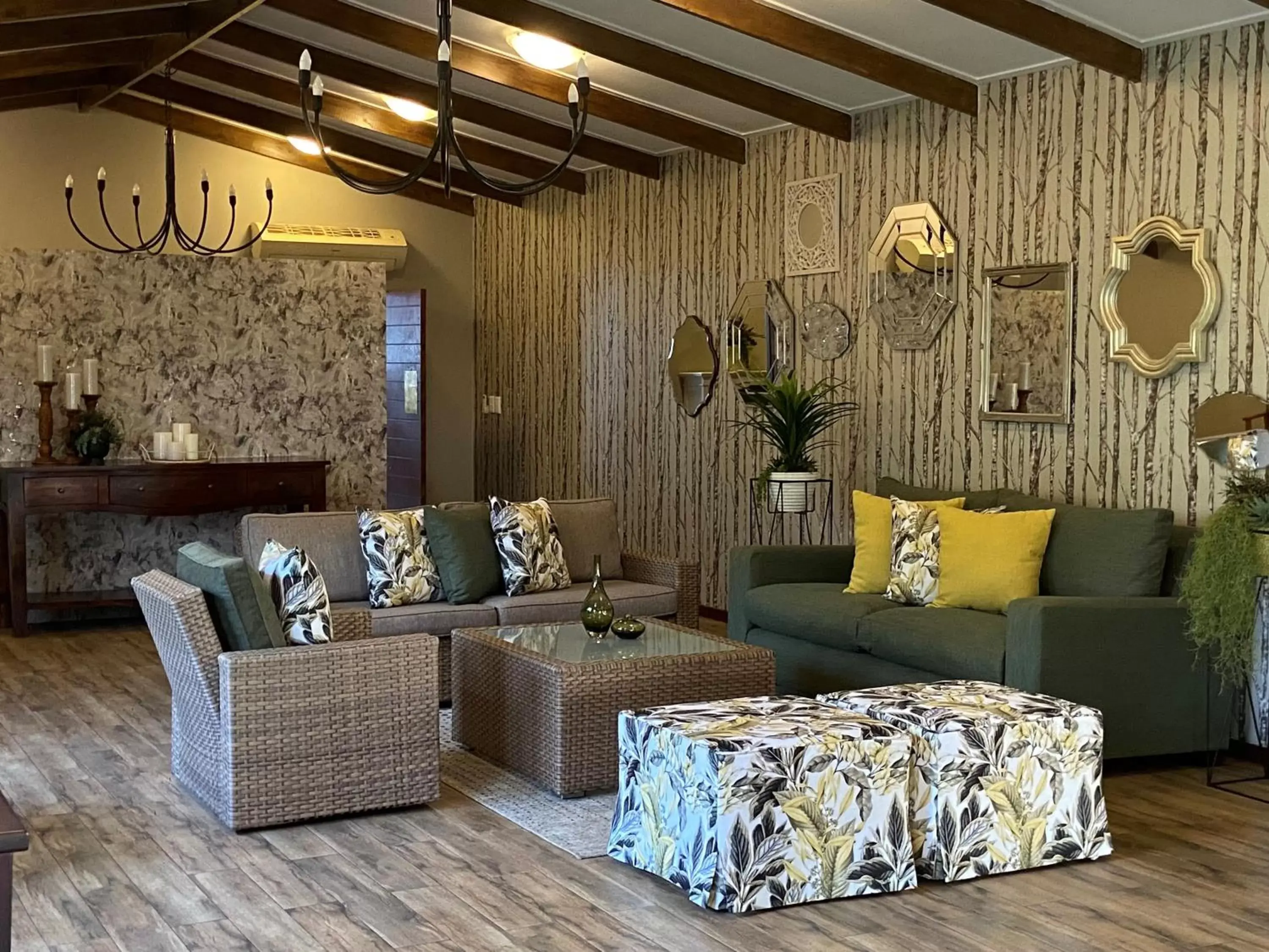 Dining area, Seating Area in Nut Grove Manor Boutique Hotel