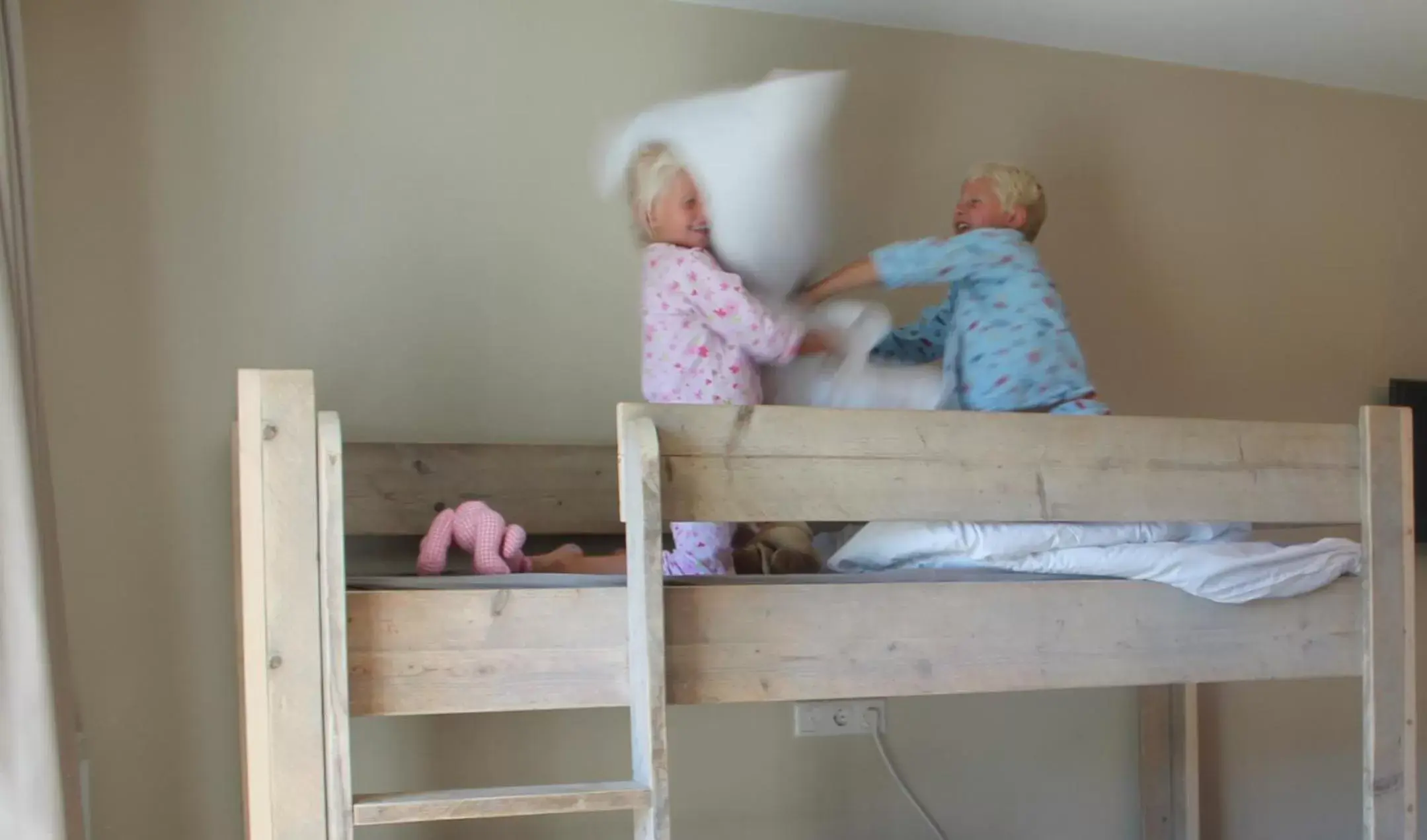 children, Bunk Bed in Auberge De Hilver