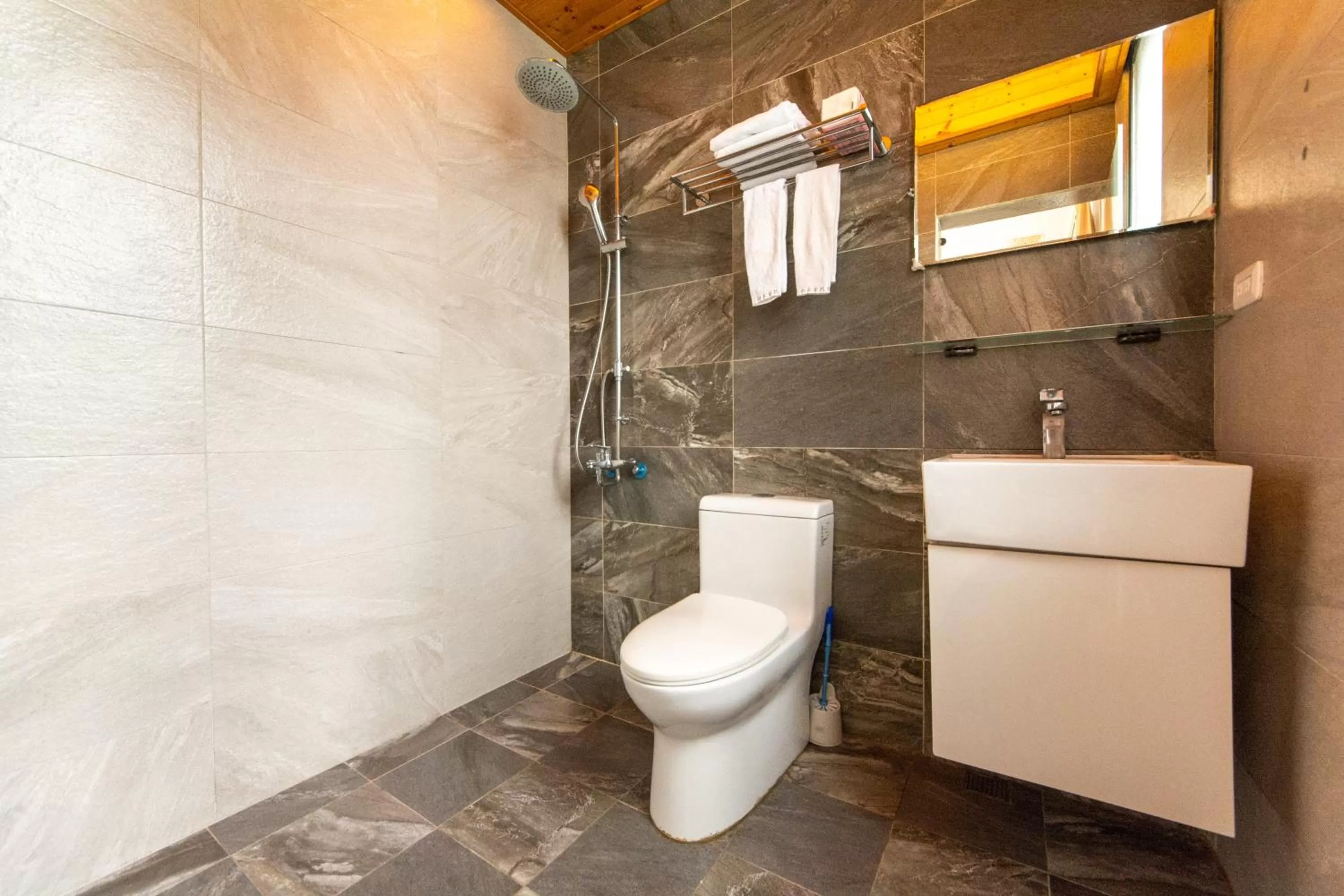 Toilet in Jinguann B&B