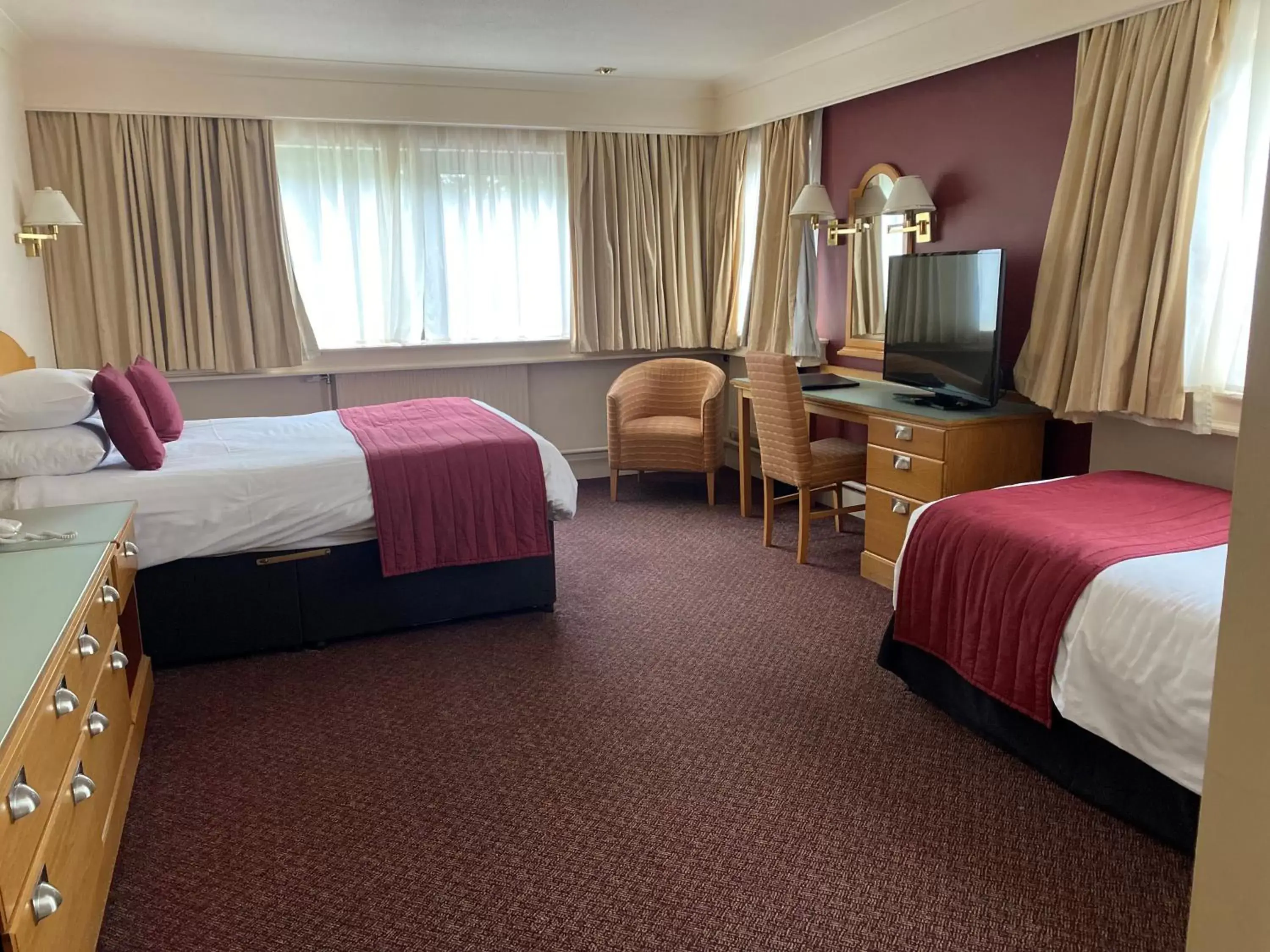 Bedroom, Bed in Best Western Frodsham Forest Hills Hotel