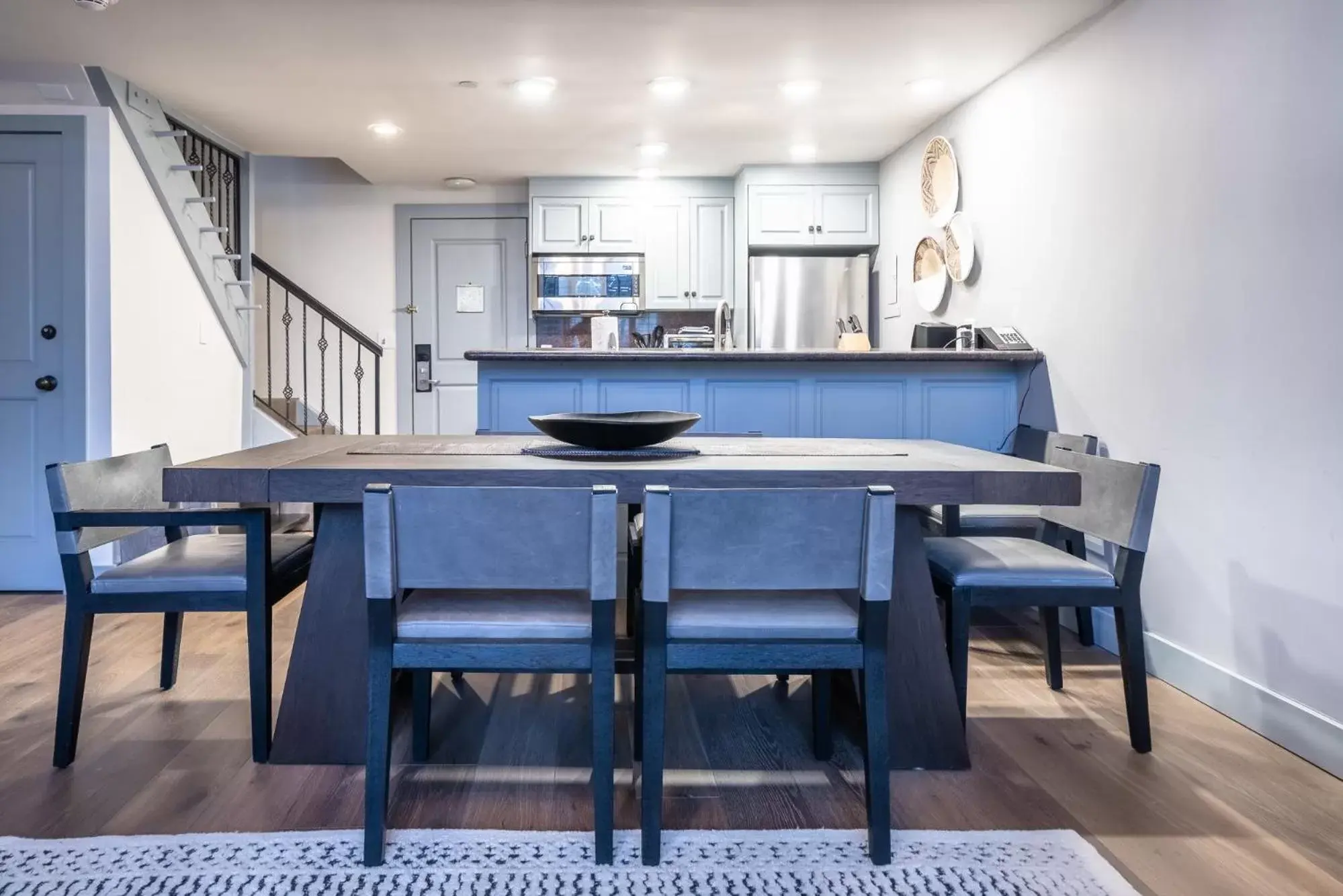 Kitchen or kitchenette, Dining Area in Lodge at Vail Condominiums