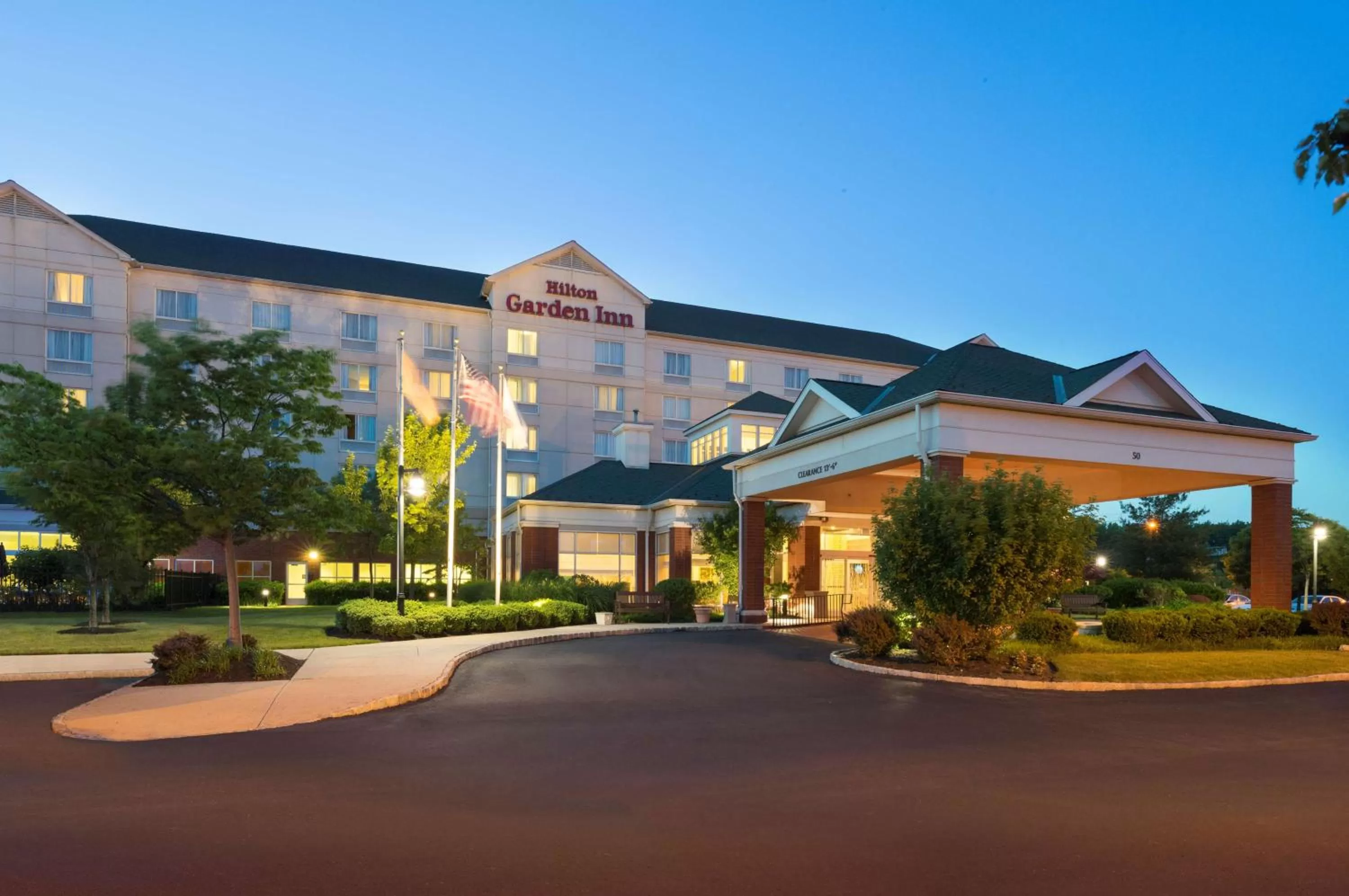 Property building in Hilton Garden Inn Edison/Raritan Center