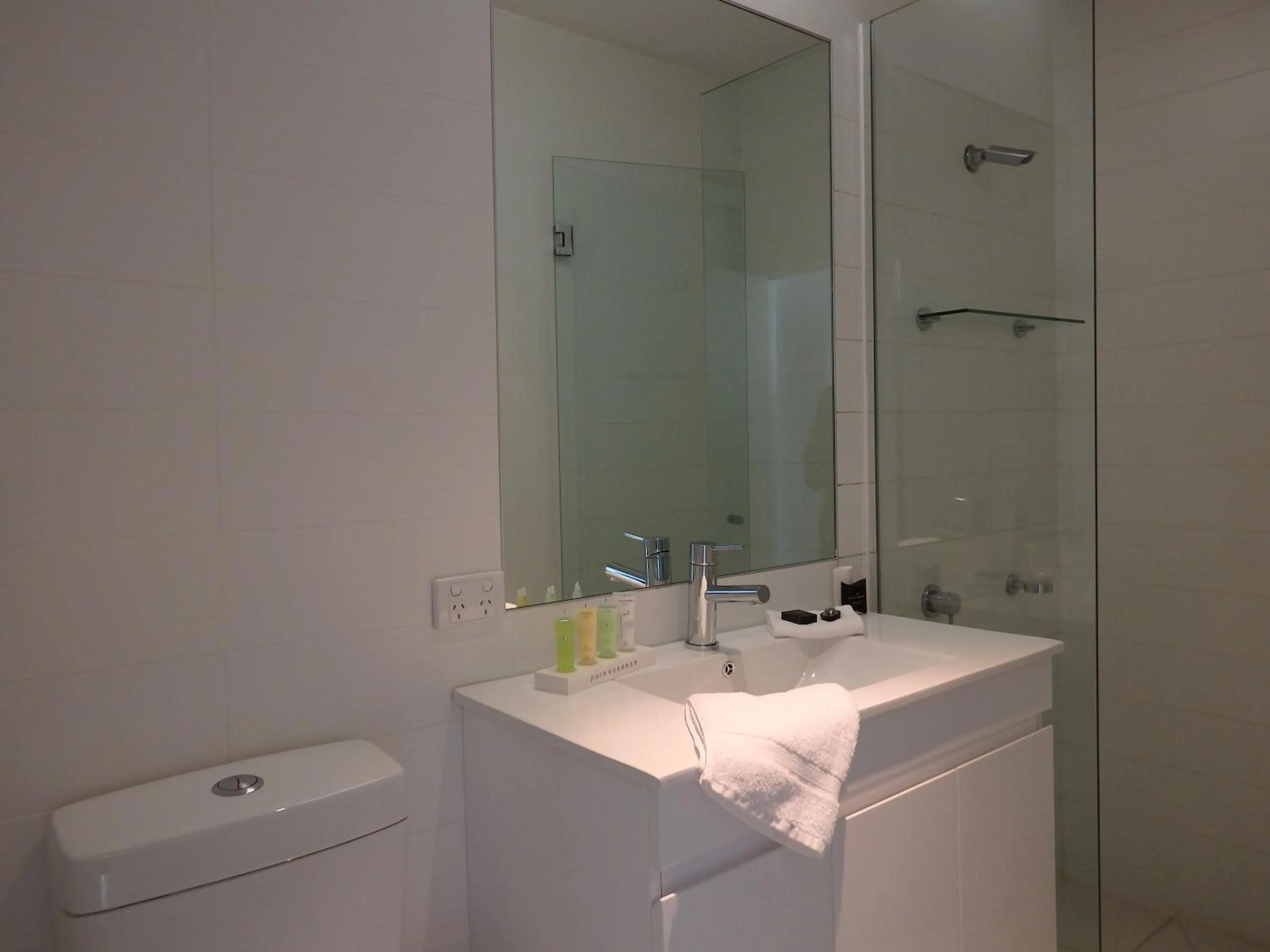 Decorative detail in Hiigh Apartments