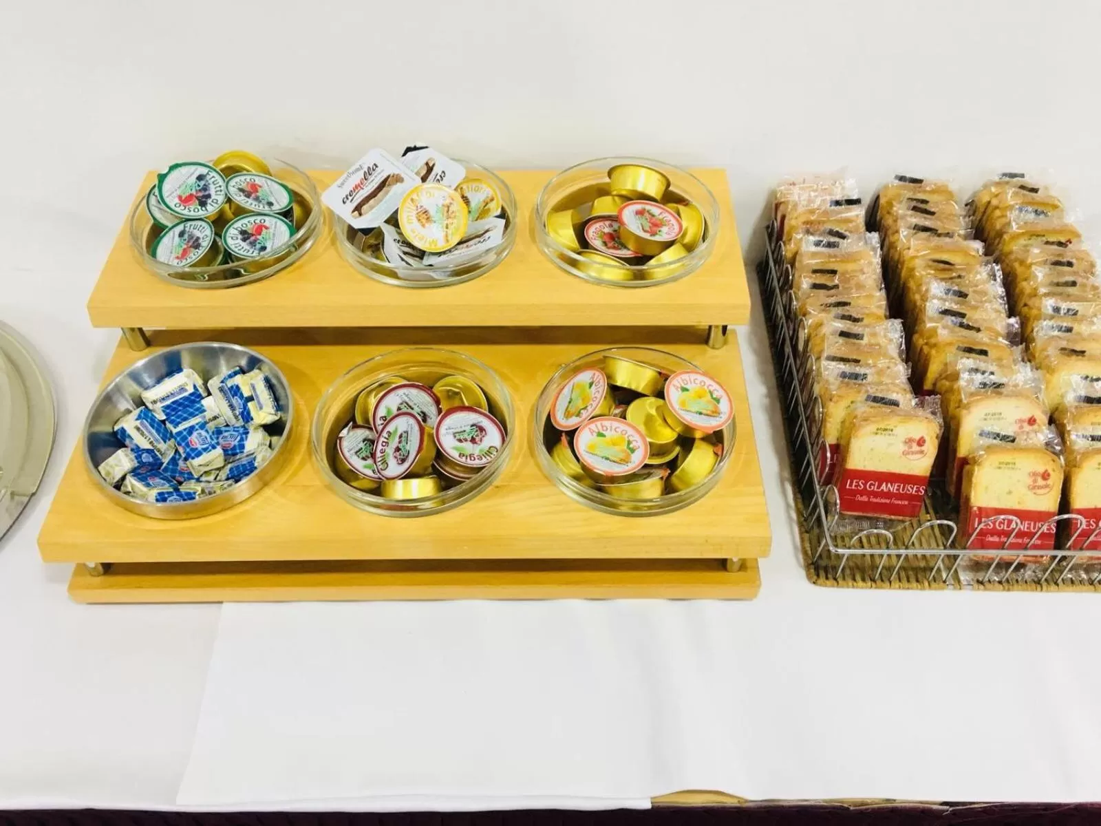 Buffet breakfast in Hotel Nettuno