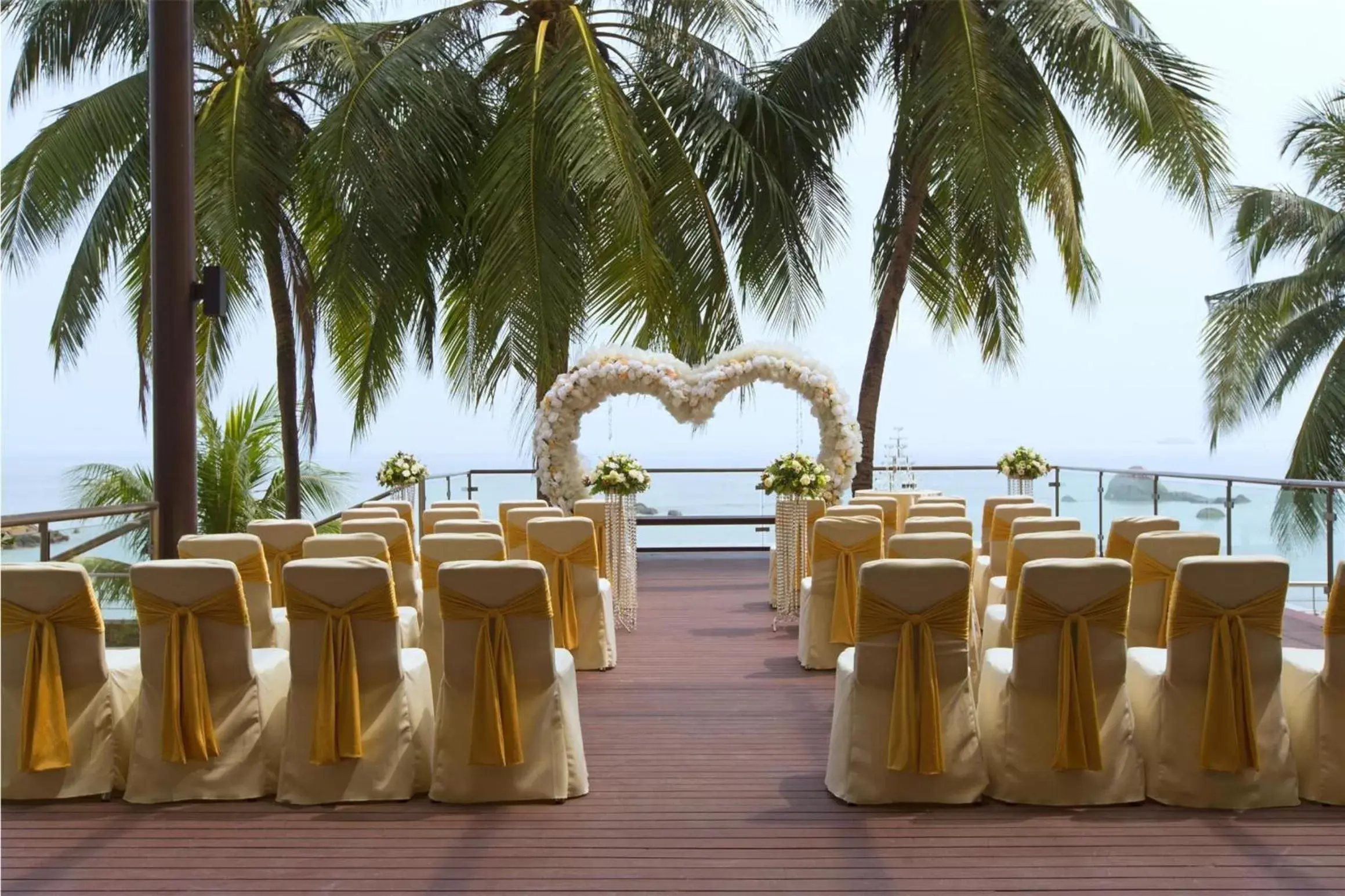 Patio, Banquet Facilities in Mercure Penang Beach