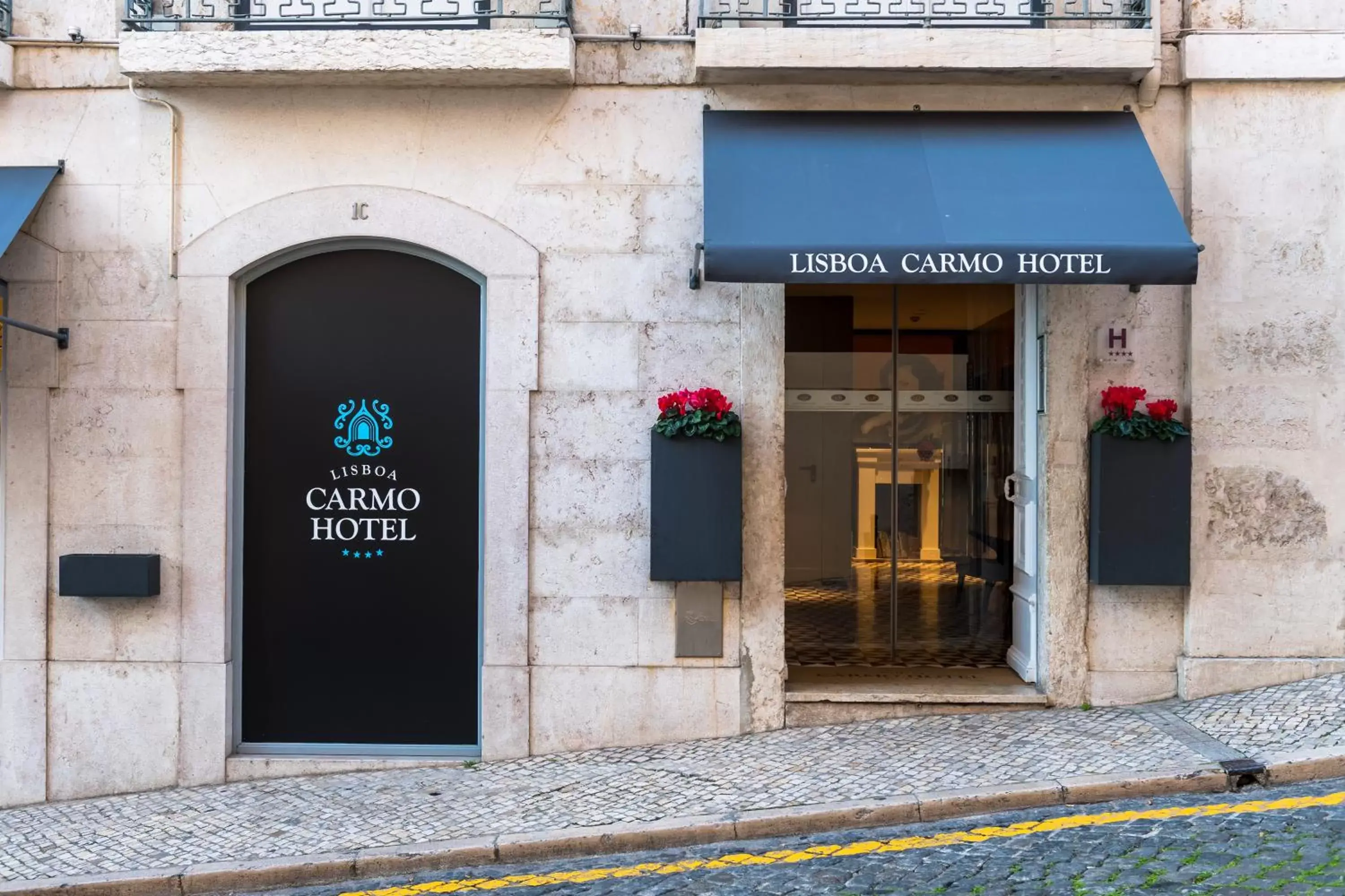Facade/entrance in Lisboa Carmo Hotel