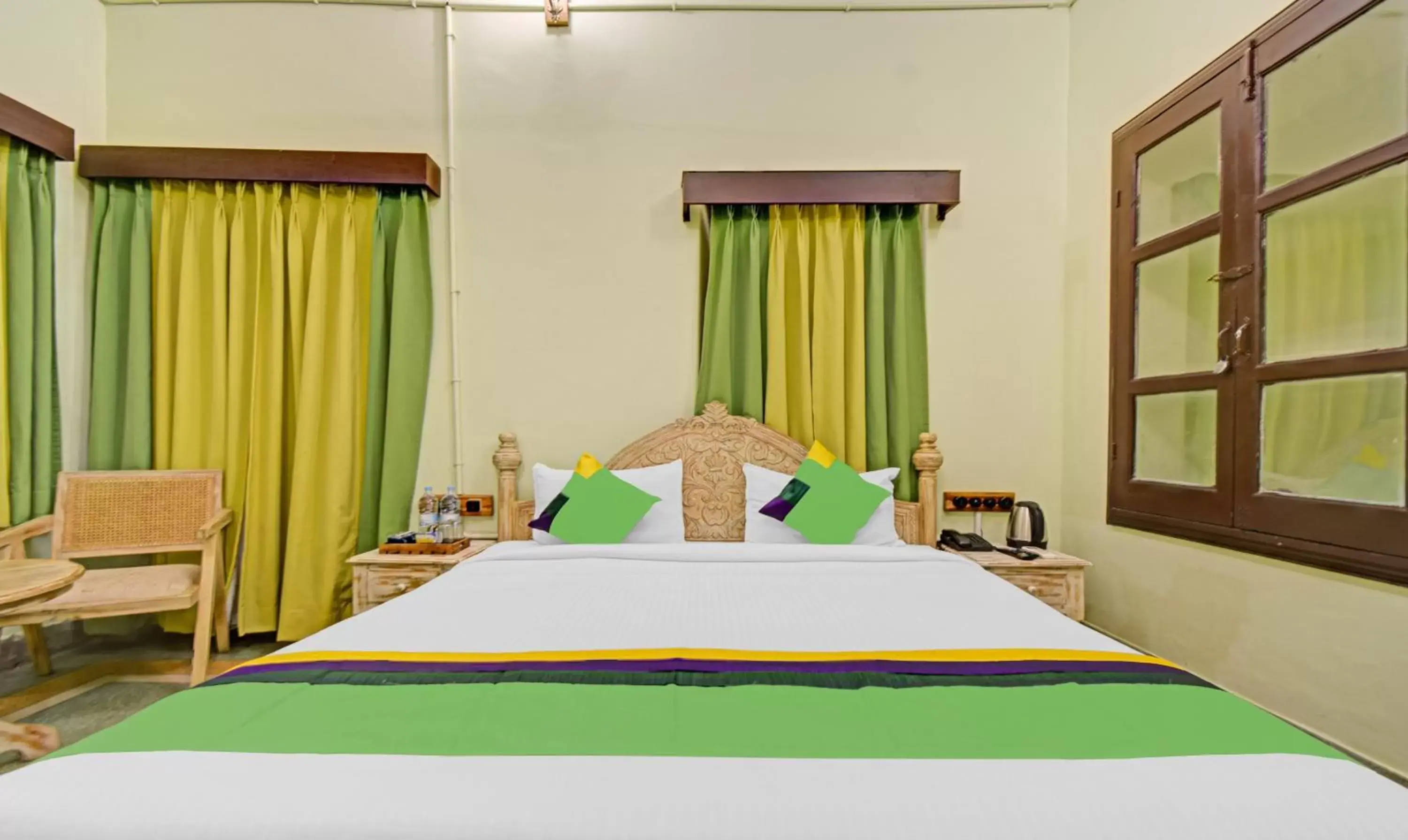 Bed in Treebo The Regal House, Near Fateh Sagar Lake Bed in Treebo The Regal House, Near Fateh Sagar Lake