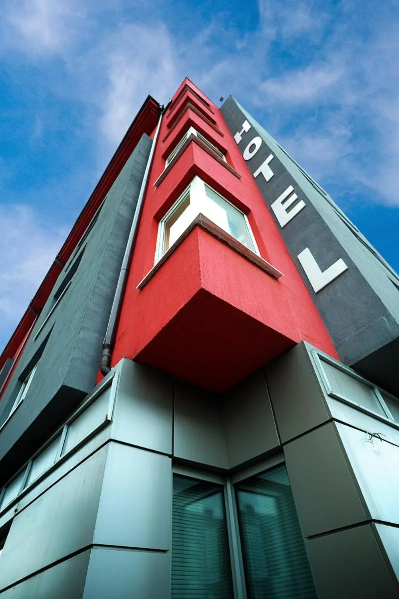 Property building in Hotel Alexander