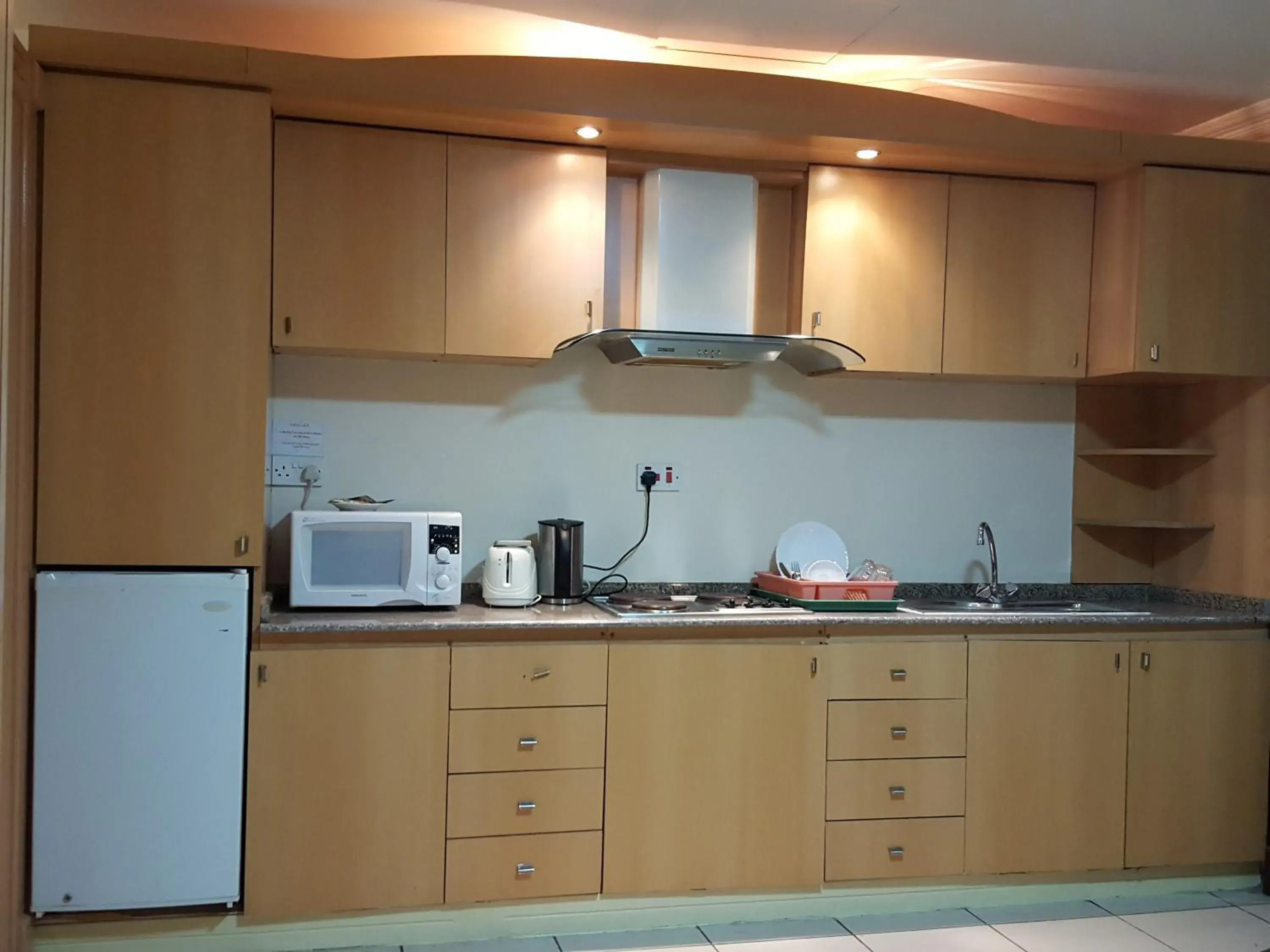 Kitchen or kitchenette, Kitchen/Kitchenette in Mayfair Hotel