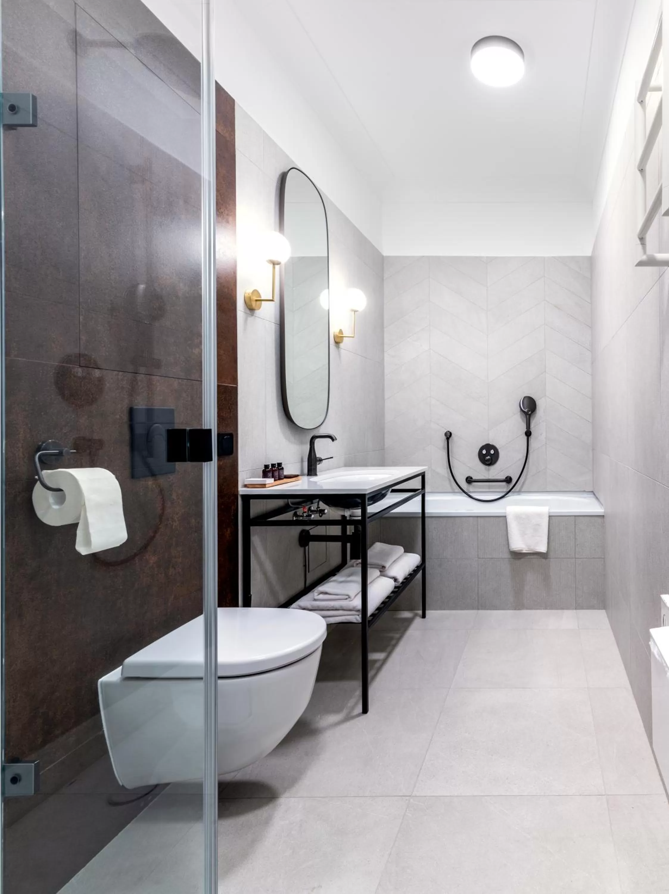 Shower, Bathroom in Palatinus Boutique Hotel