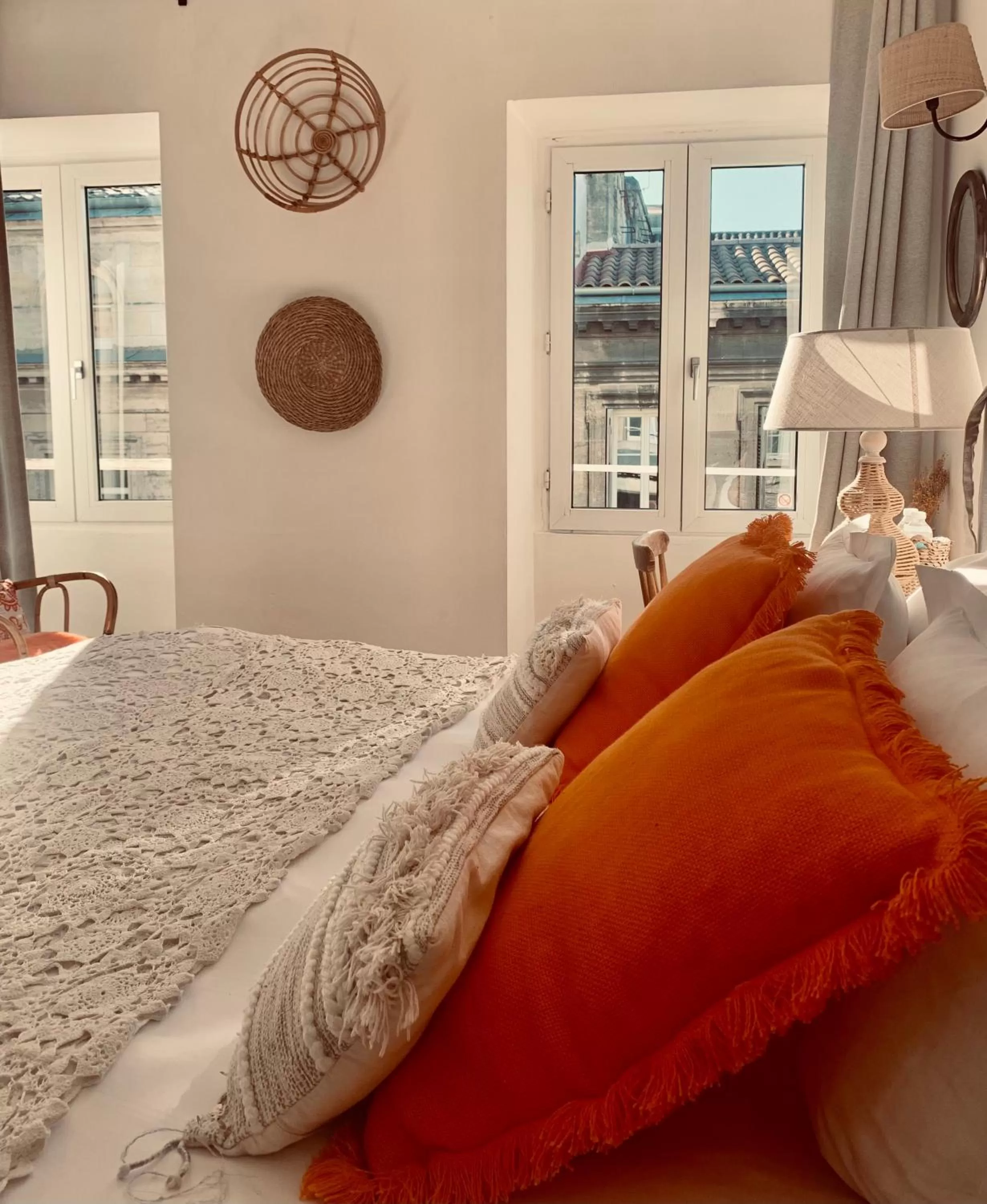 Bed in Maison du Lierre Bordeaux Centre ville