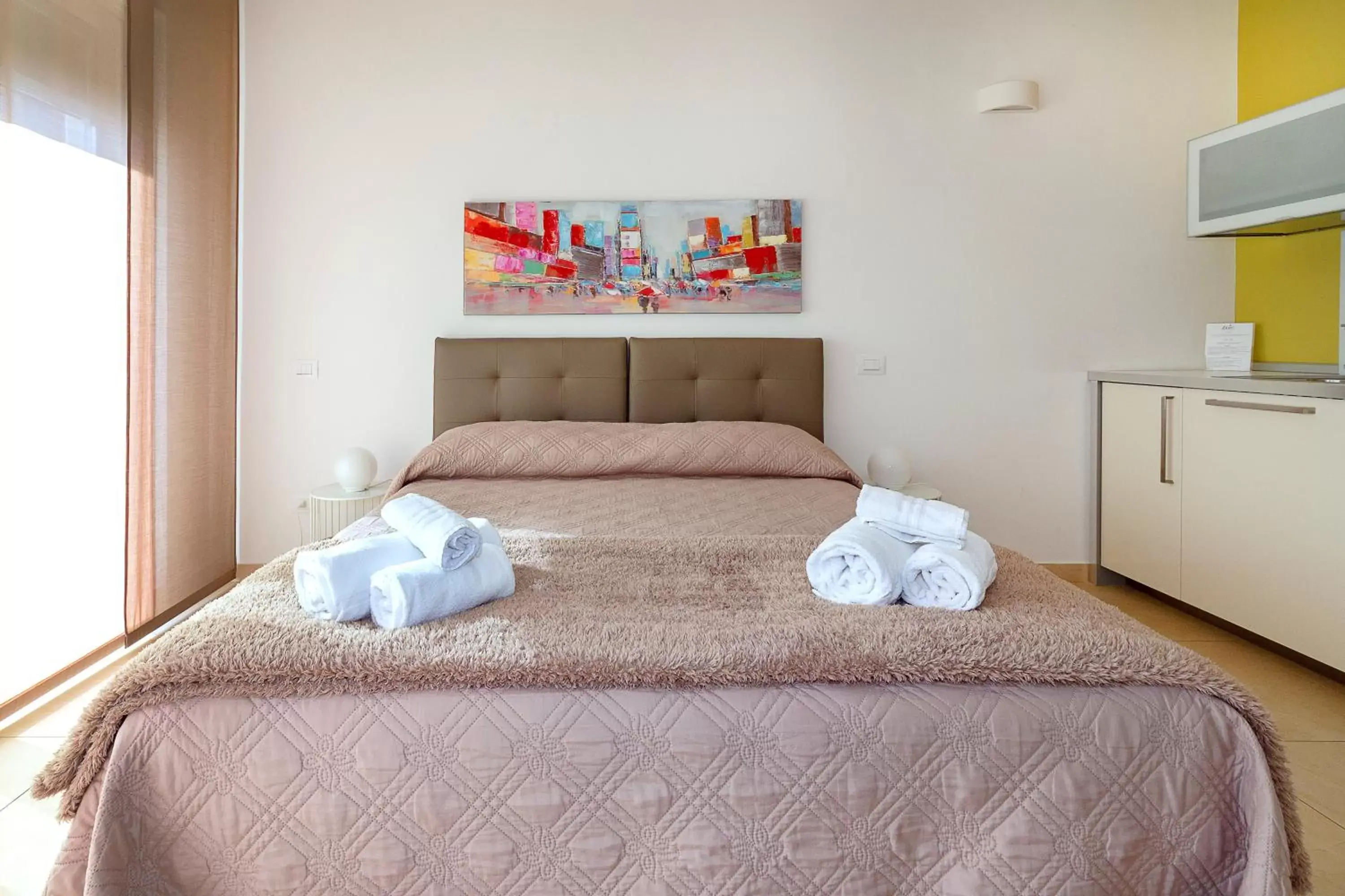 Bed in Zeus Hotel - Aparthotel - Meeting & Congress