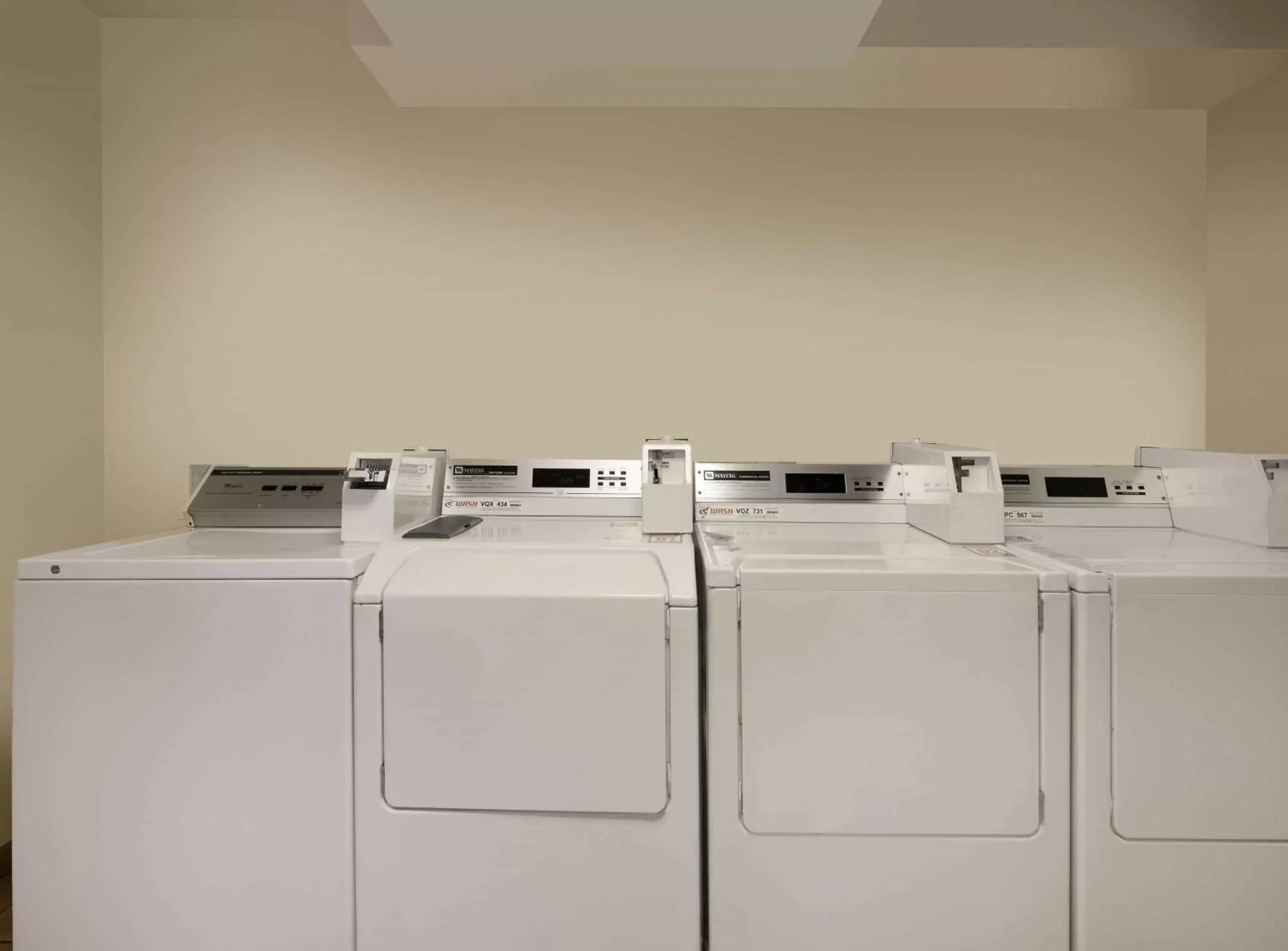 Property building in Motel 6-Santa Maria, CA - North Property building in Motel 6-Santa Maria, CA - North