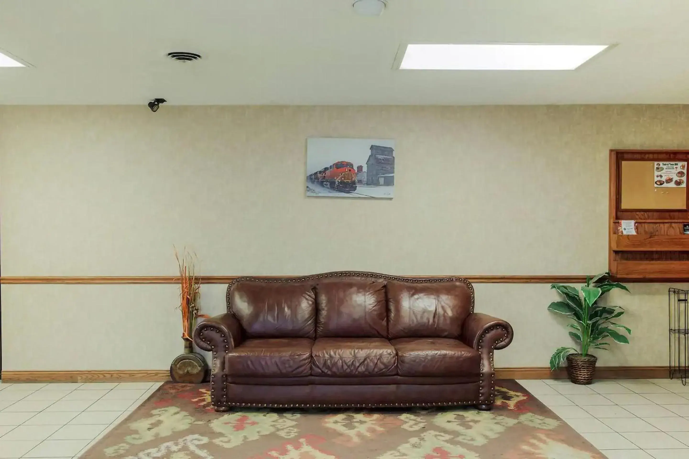 Lobby or reception, Seating Area in Sky-Palace Inn & Suites McCook