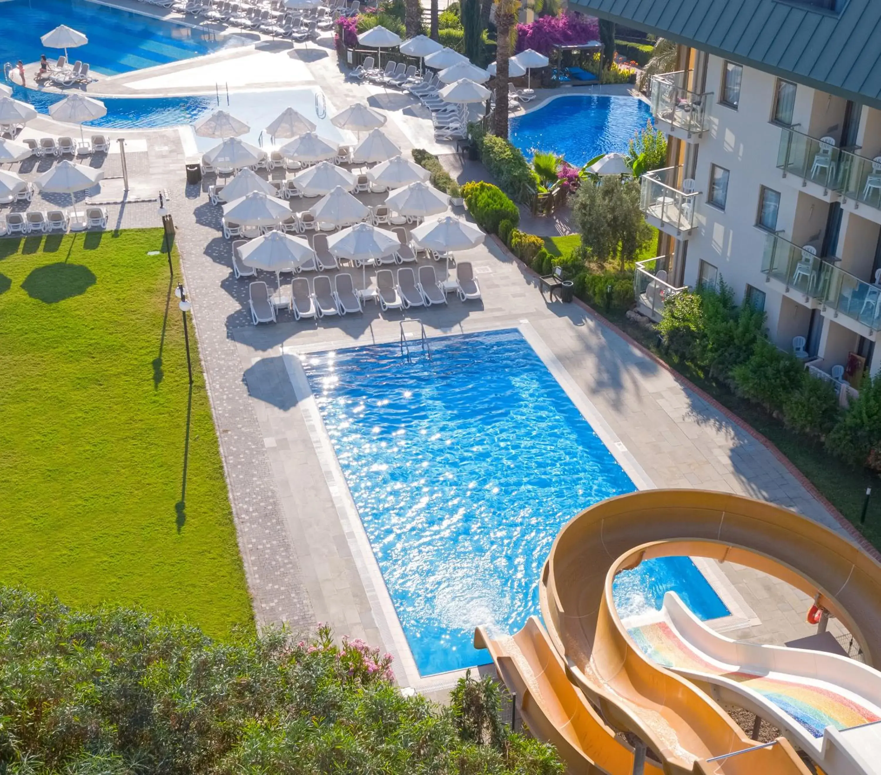 Swimming pool, Pool View in Novum Garden Side Hotel