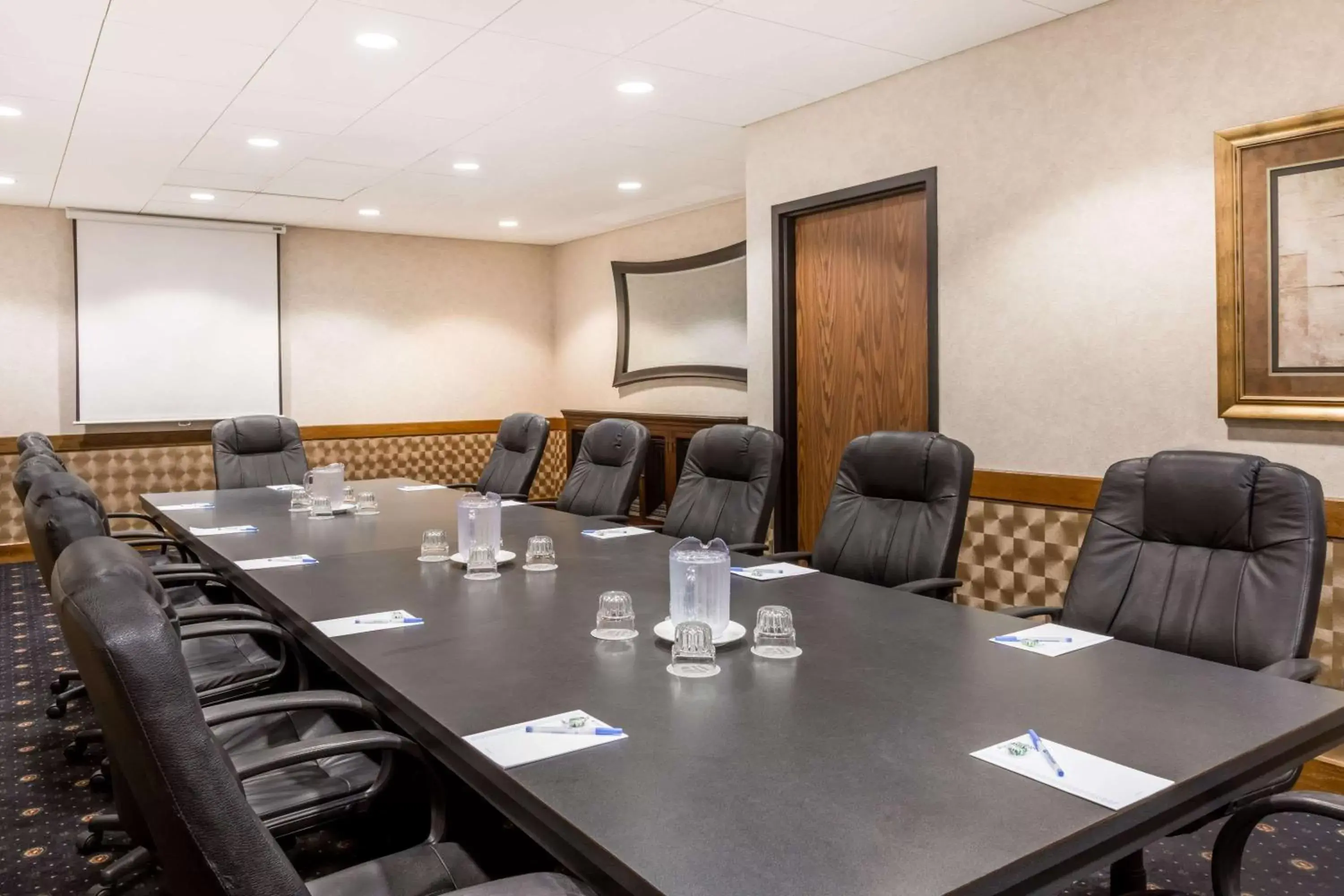 On site, Business Area/Conference Room in Wyndham Riverfront Hotel