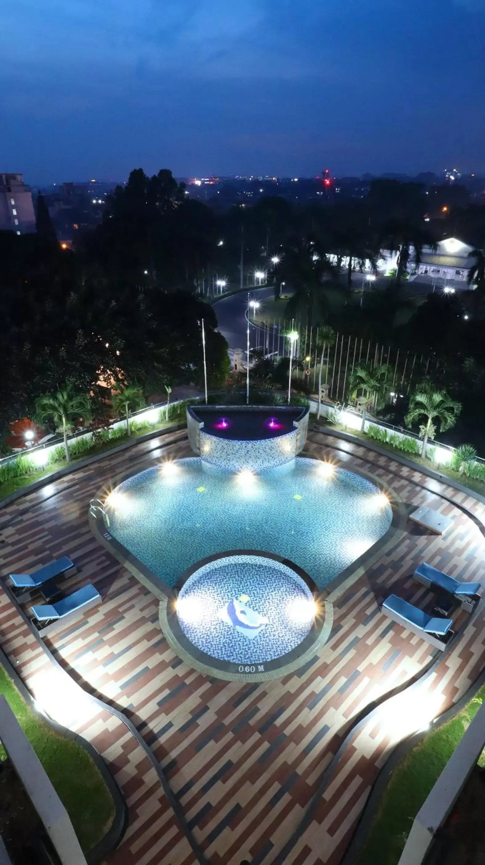 Bird's-eye View in Vue Palace, ARTOTEL Curated Bird's-eye View in Vue Palace, ARTOTEL Curated