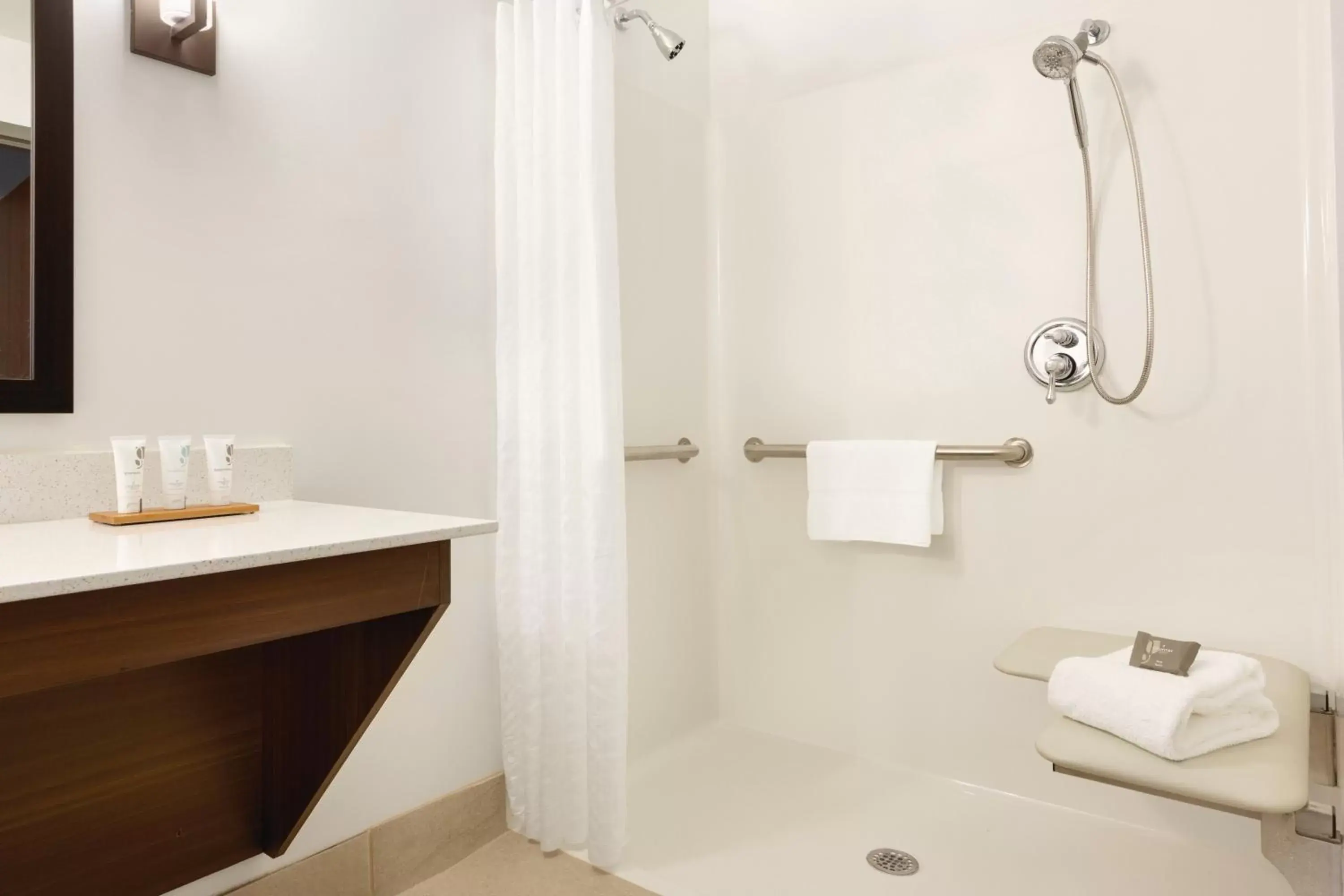Bathroom in Country Inn & Suites by Radisson, Greensboro, NC