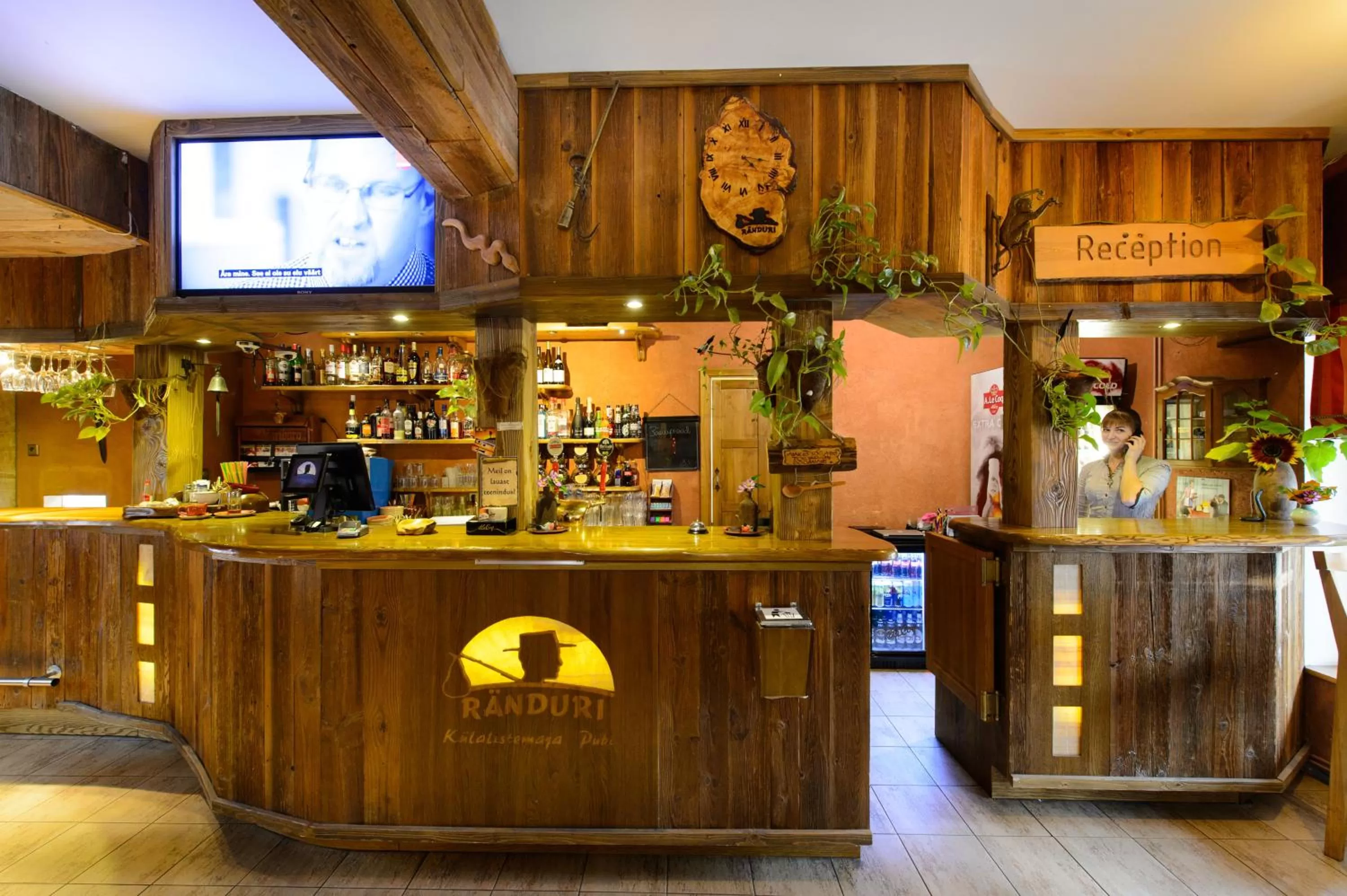 Restaurant/places to eat in Ränduri Guesthouse