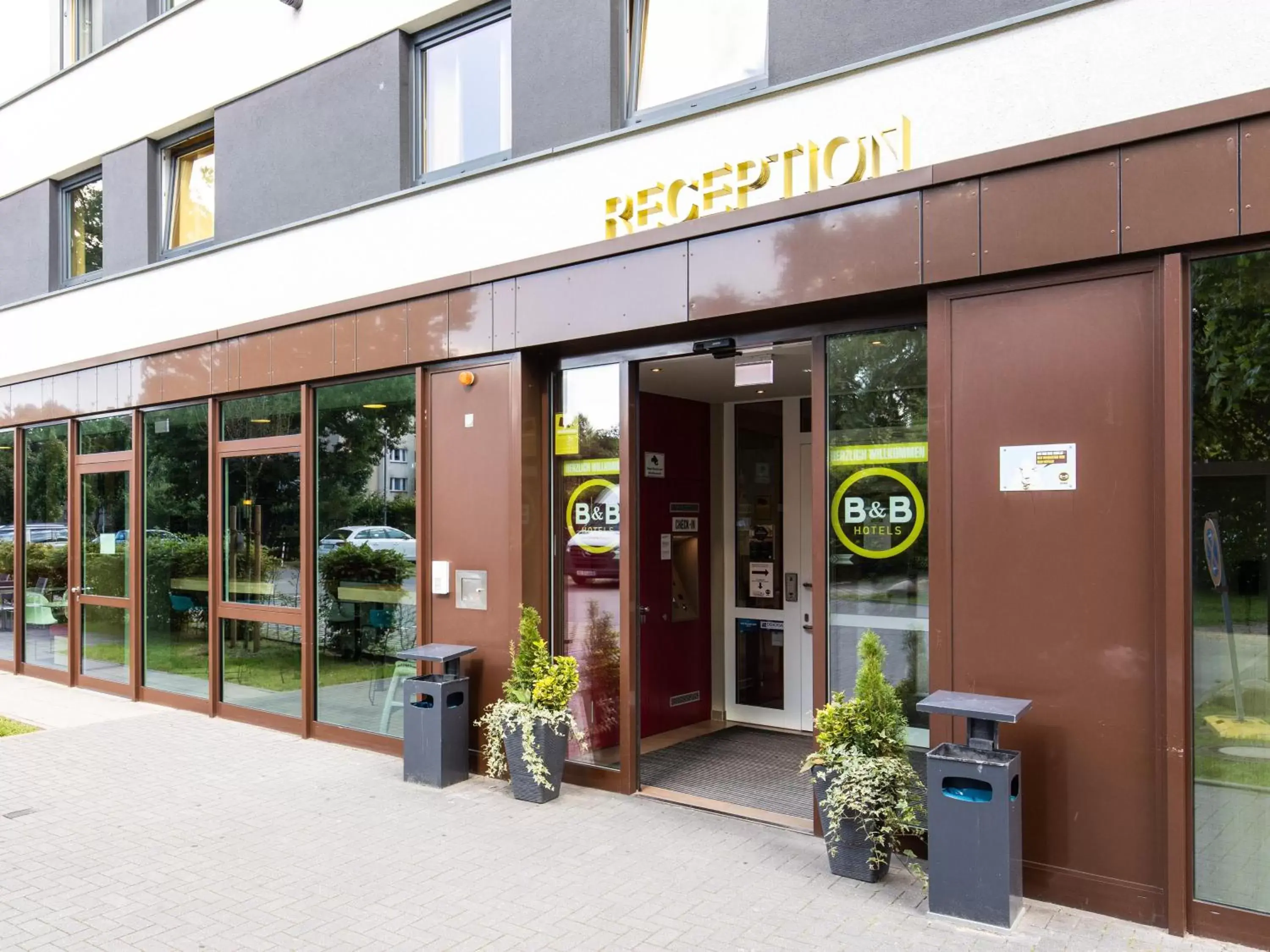 Property building in B&B Hotel Hamburg-Nord