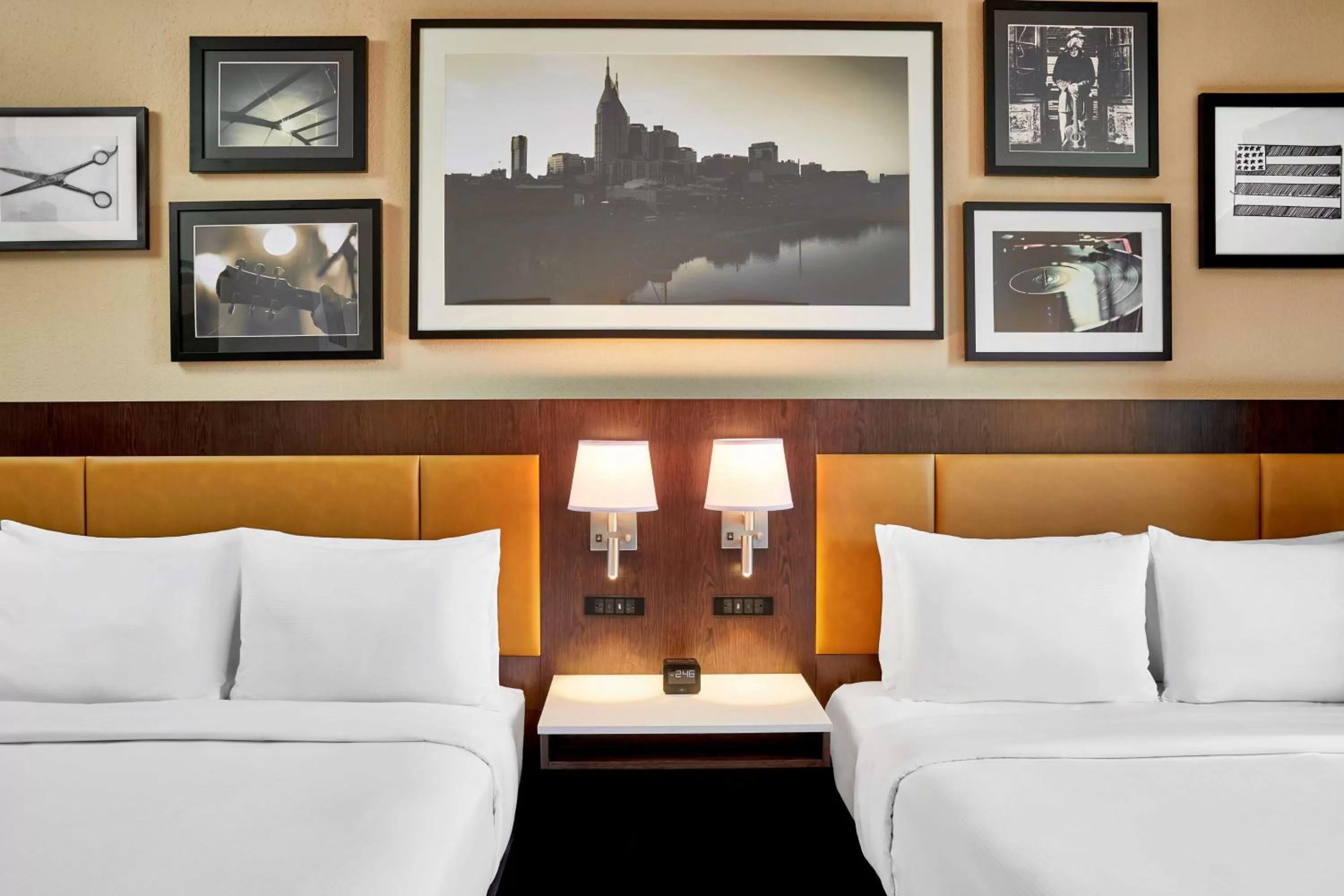 Two-Room Queen Suite with Bath Tub - Mobility Accessible in Embassy Suites by Hilton Nashville Downtown