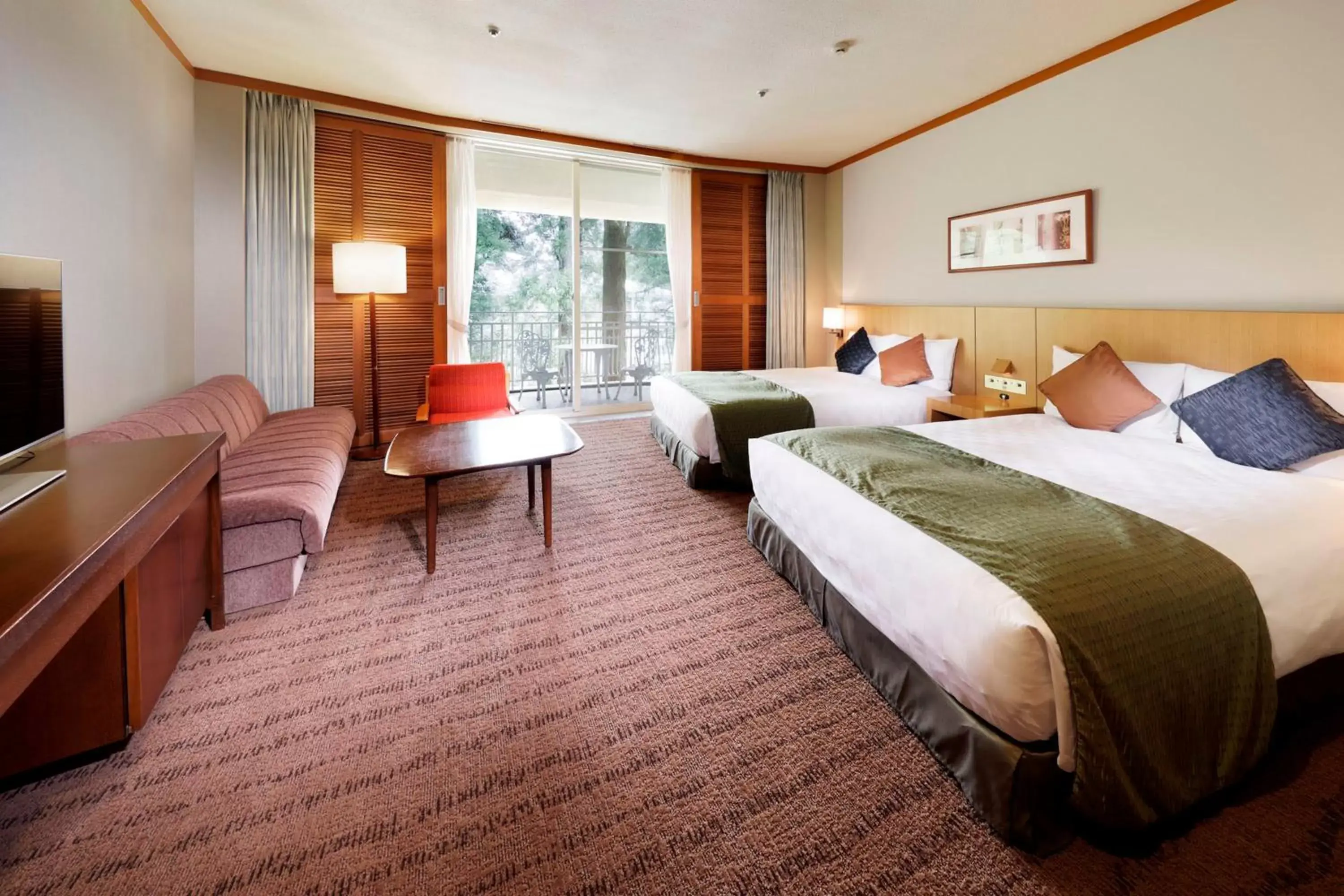 Photo of the whole room, Bed in The Prince Hakone Lake Ashinoko