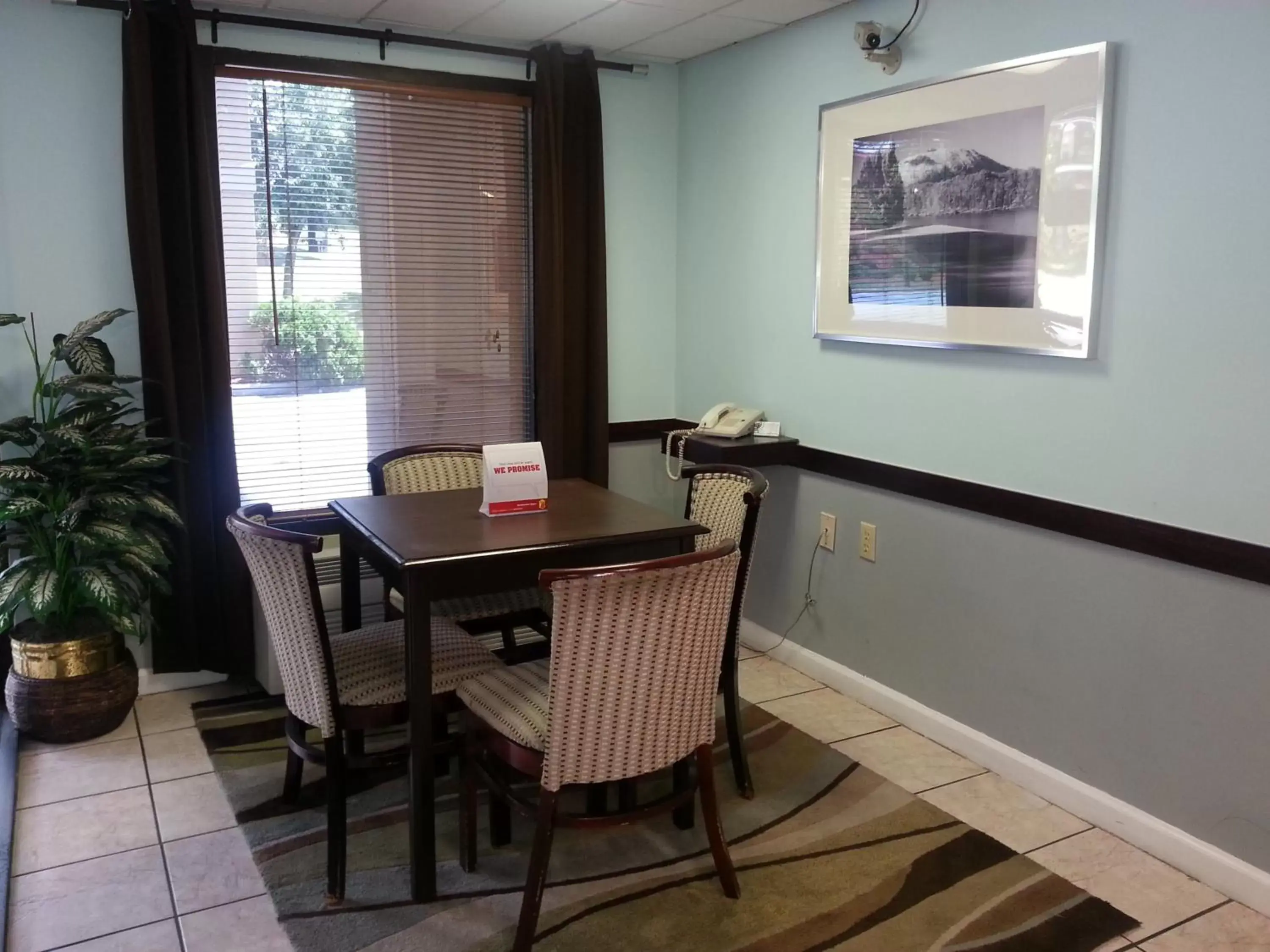 Other, Dining Area in Super 8 by Wyndham Decatur/Lithonia/Atl Area
