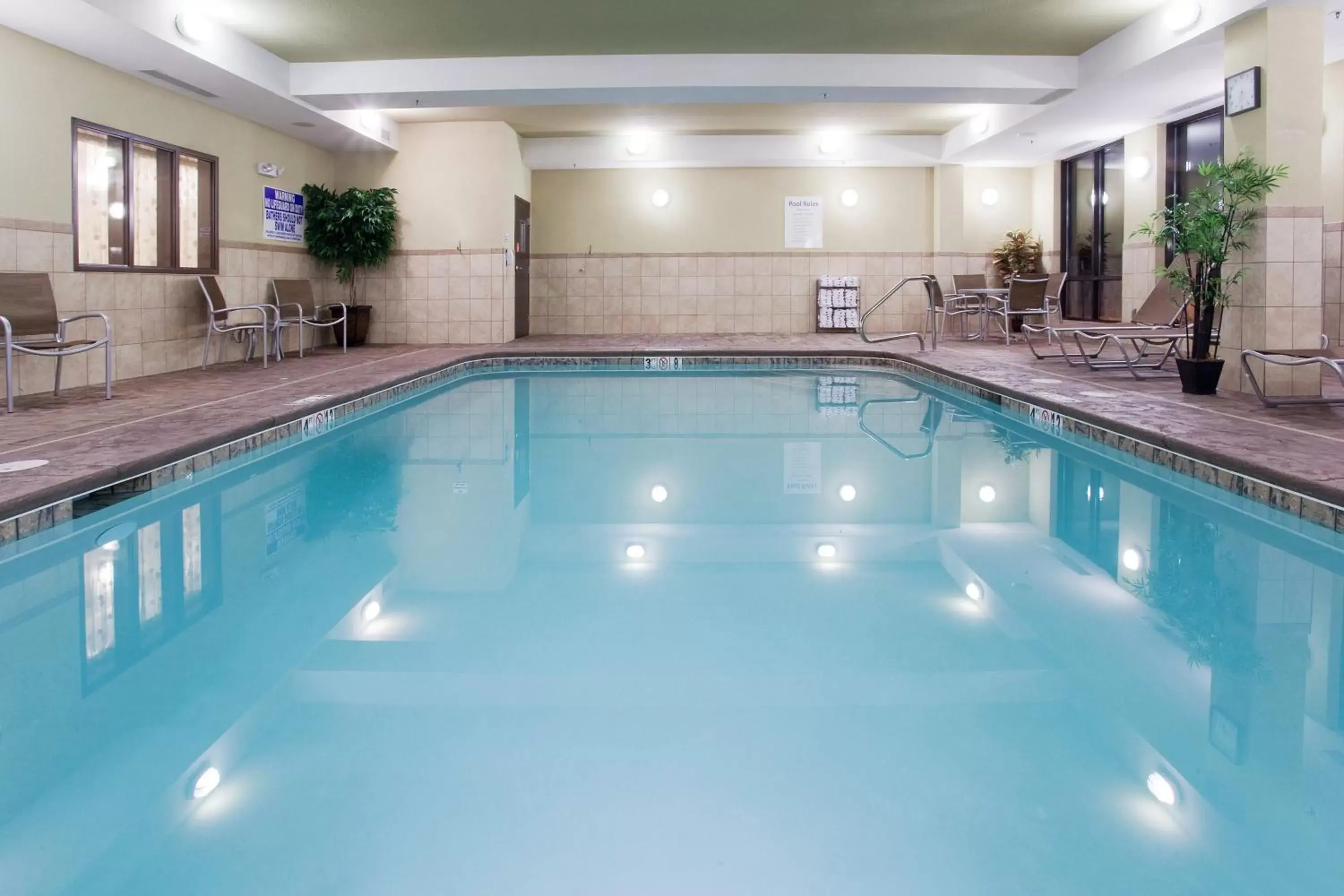 Swimming Pool in Holiday Inn Express Richfield, an IHG Hotel
