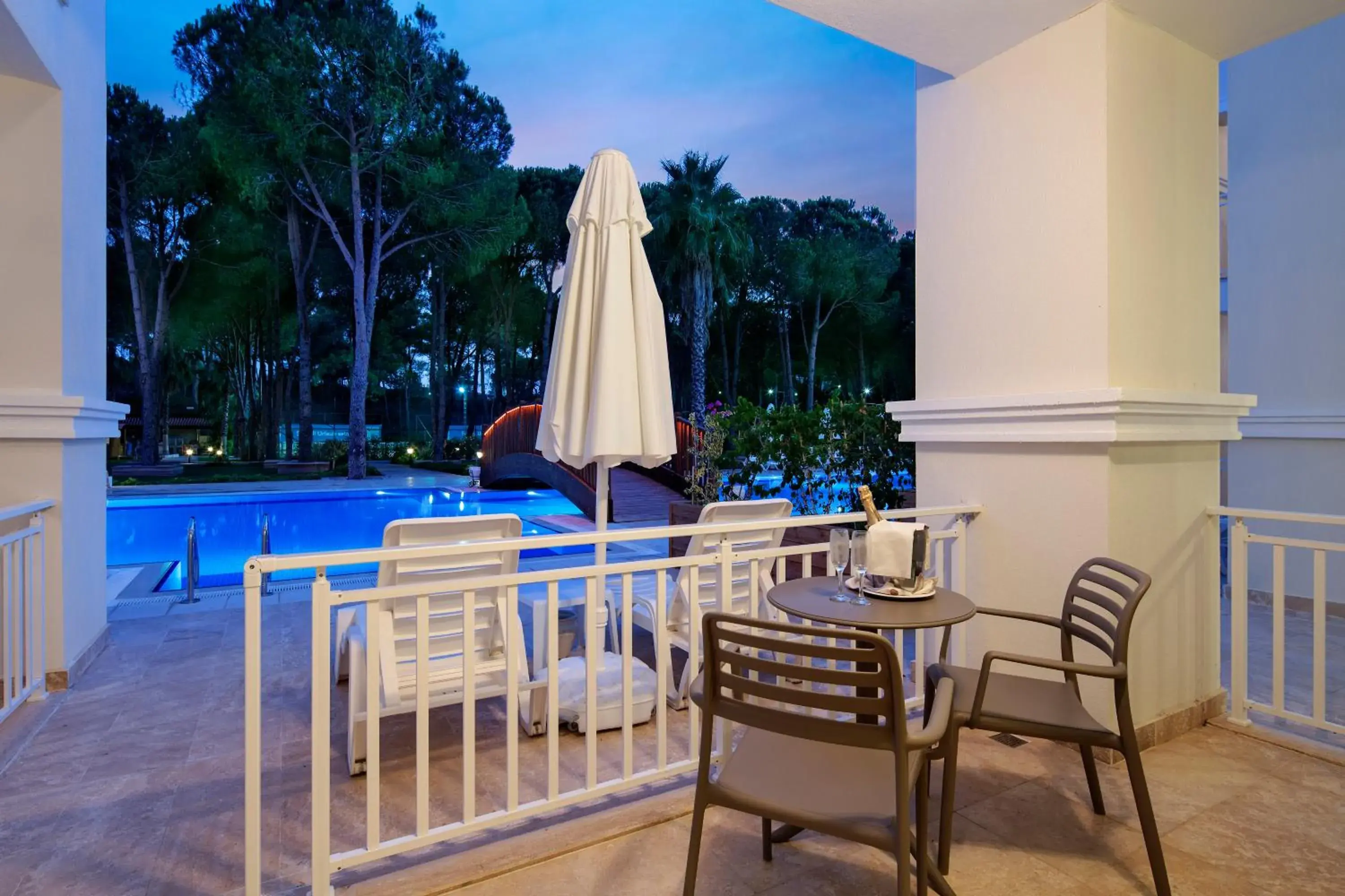 Balcony/Terrace in Bellis Deluxe Hotel