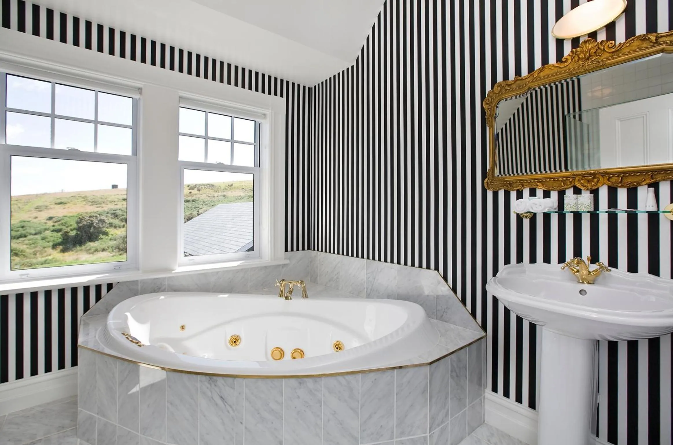 Bathroom in Camp Estate by Larnach Castle