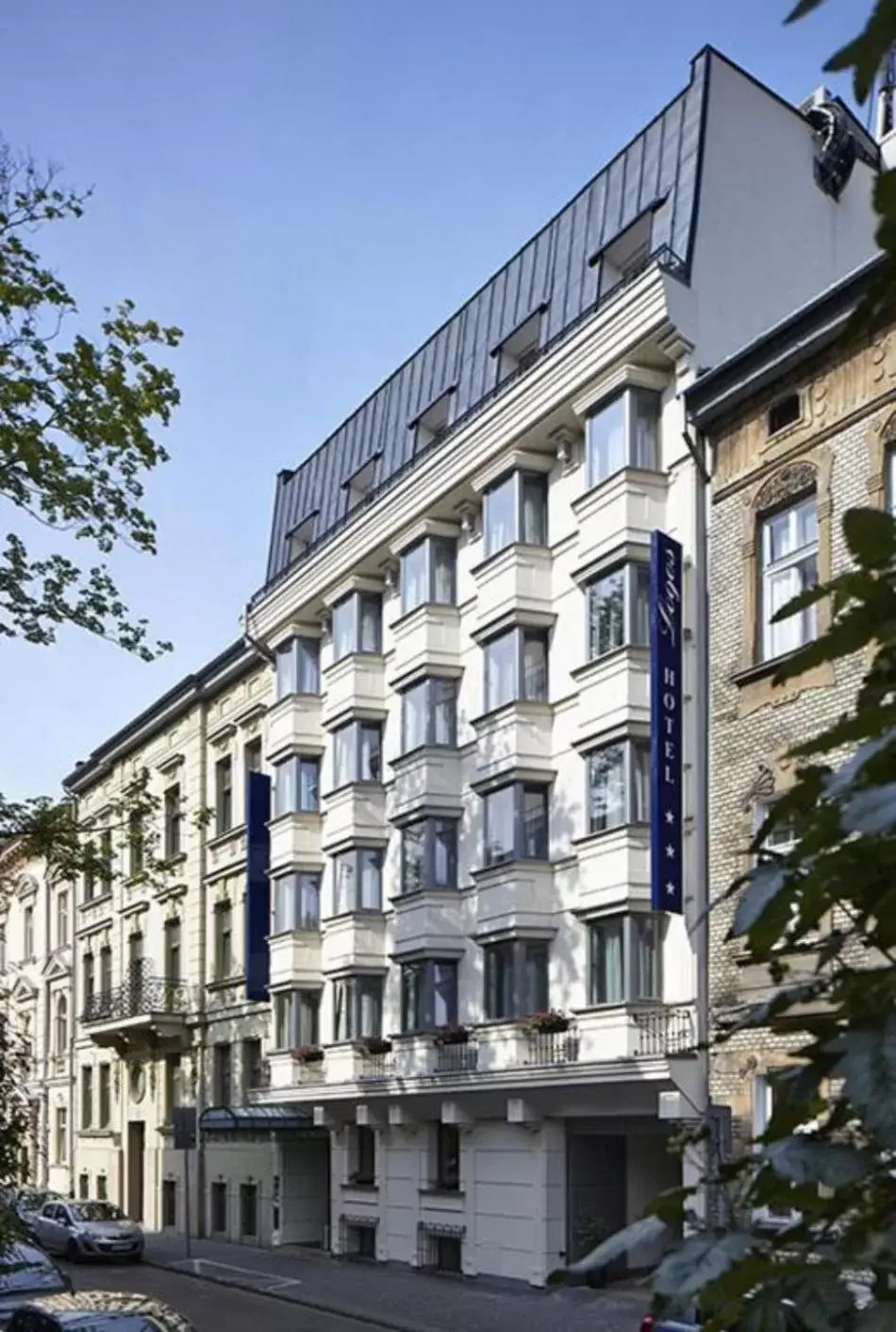 Property building in Hotel Logos Kraków