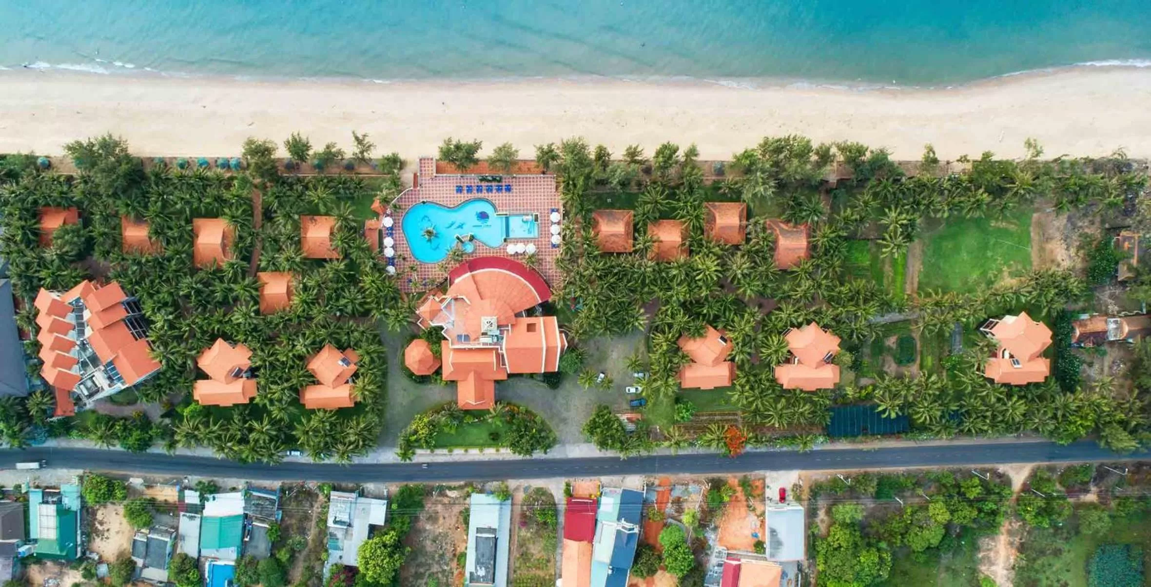 Beach in Golden Coast Resort & Spa