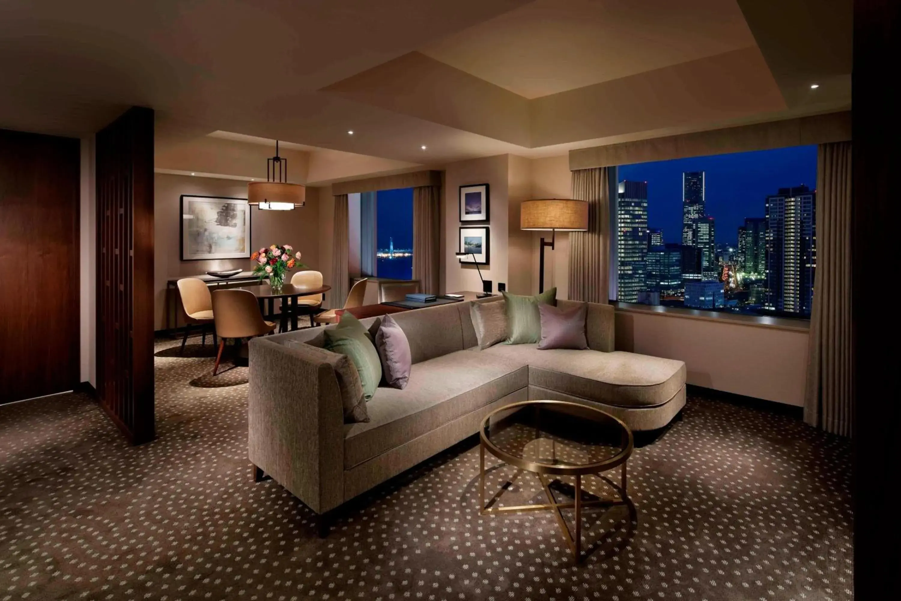 Living room, Seating Area in Yokohama Bay Sheraton Hotel and Towers