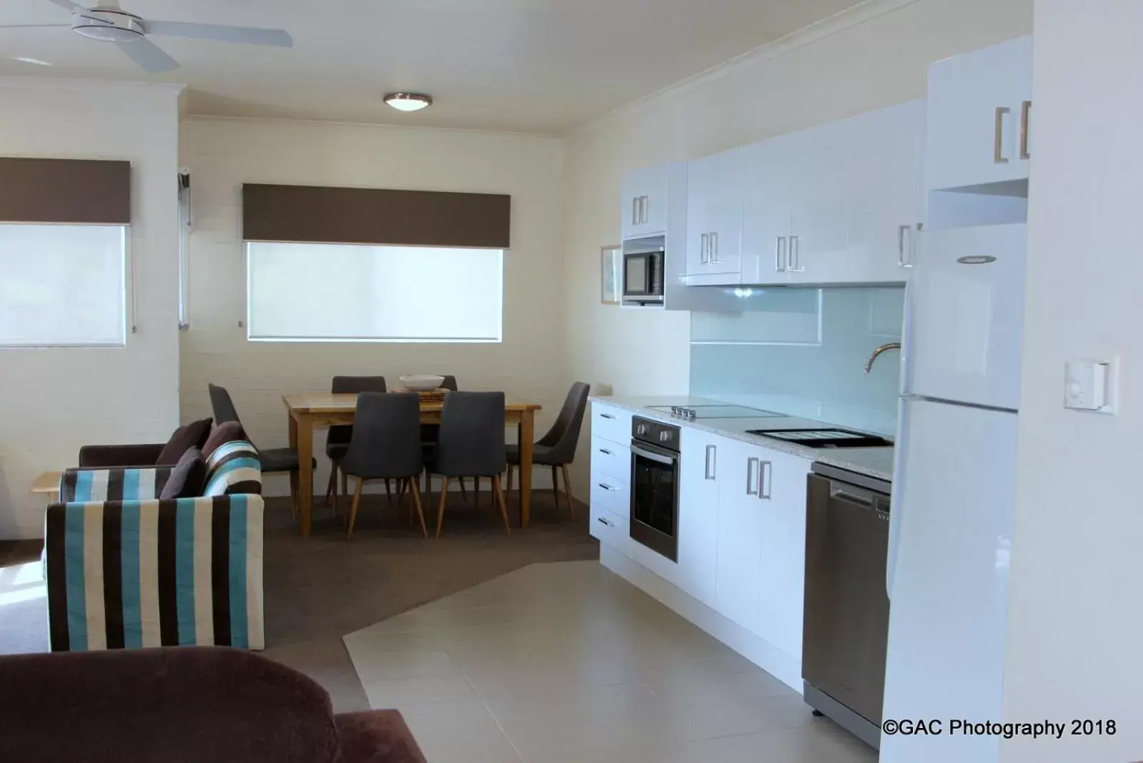 Kitchen/Kitchenette in Mollymook Cove Apartments