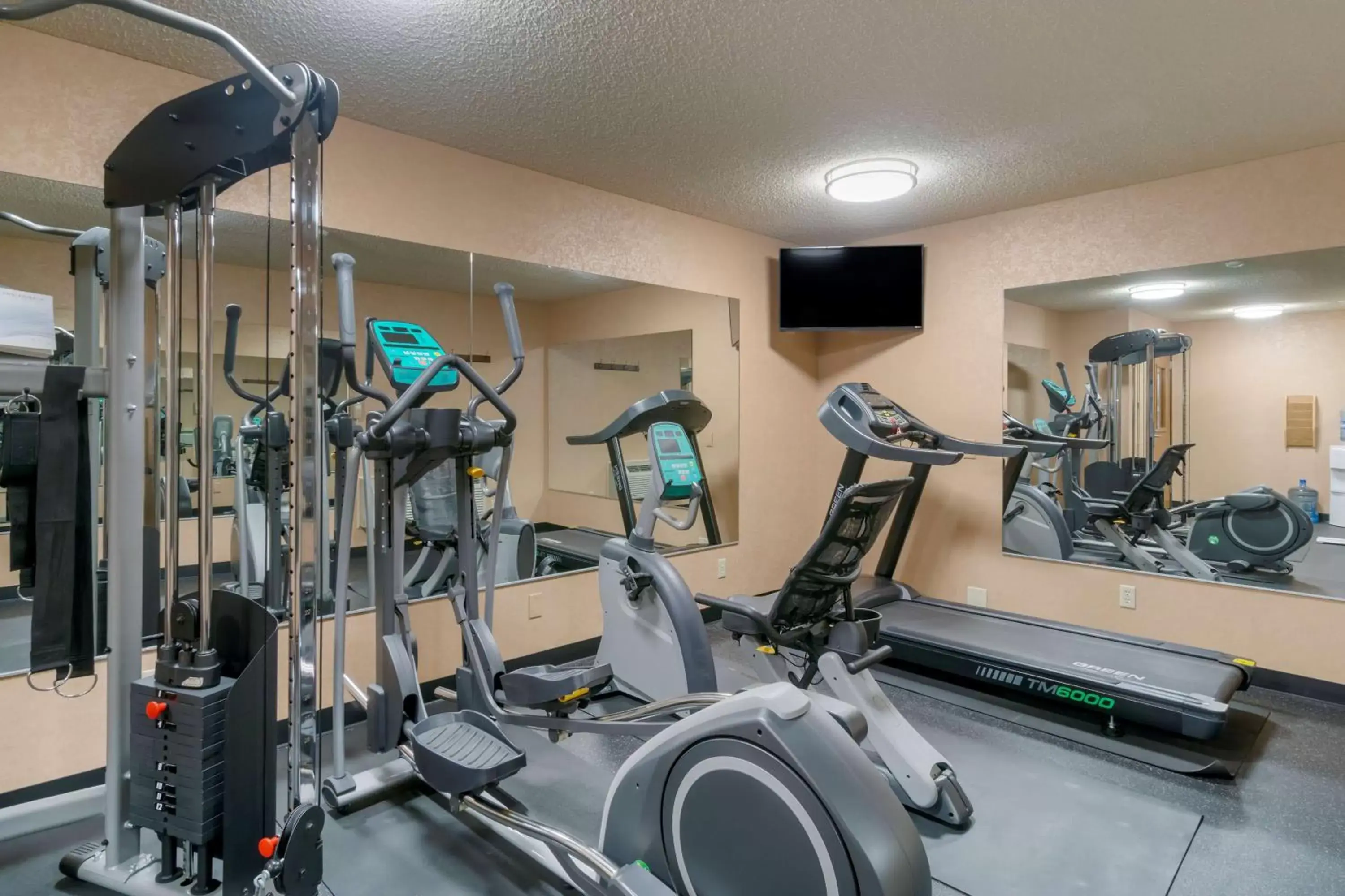 Spa and wellness centre/facilities, Fitness Center/Facilities in Best Western Plus Oak Harbor Hotel and Conference Center