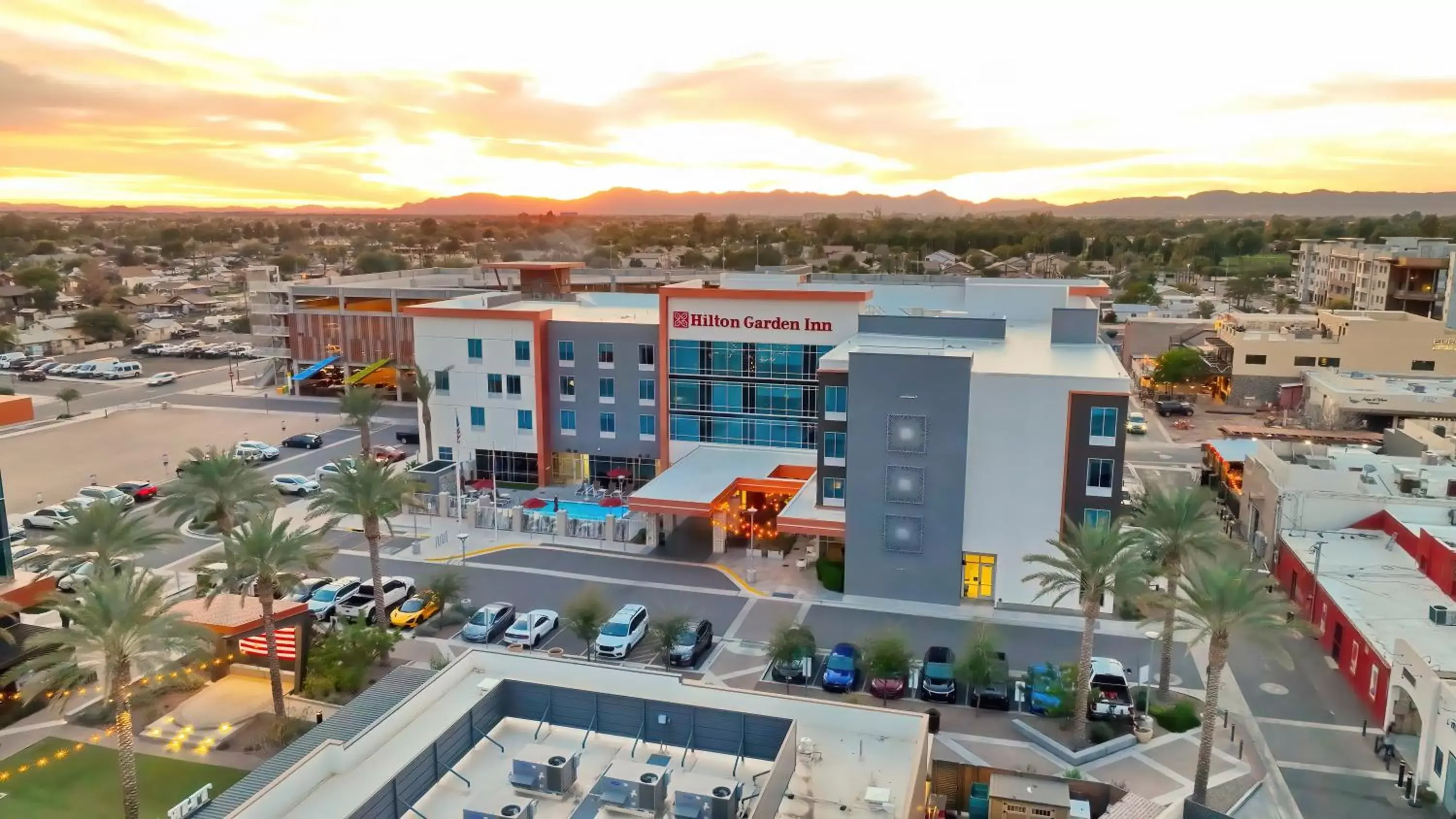Property building in Hilton Garden Inn Chandler Downtown Property building in Hilton Garden Inn Chandler Downtown