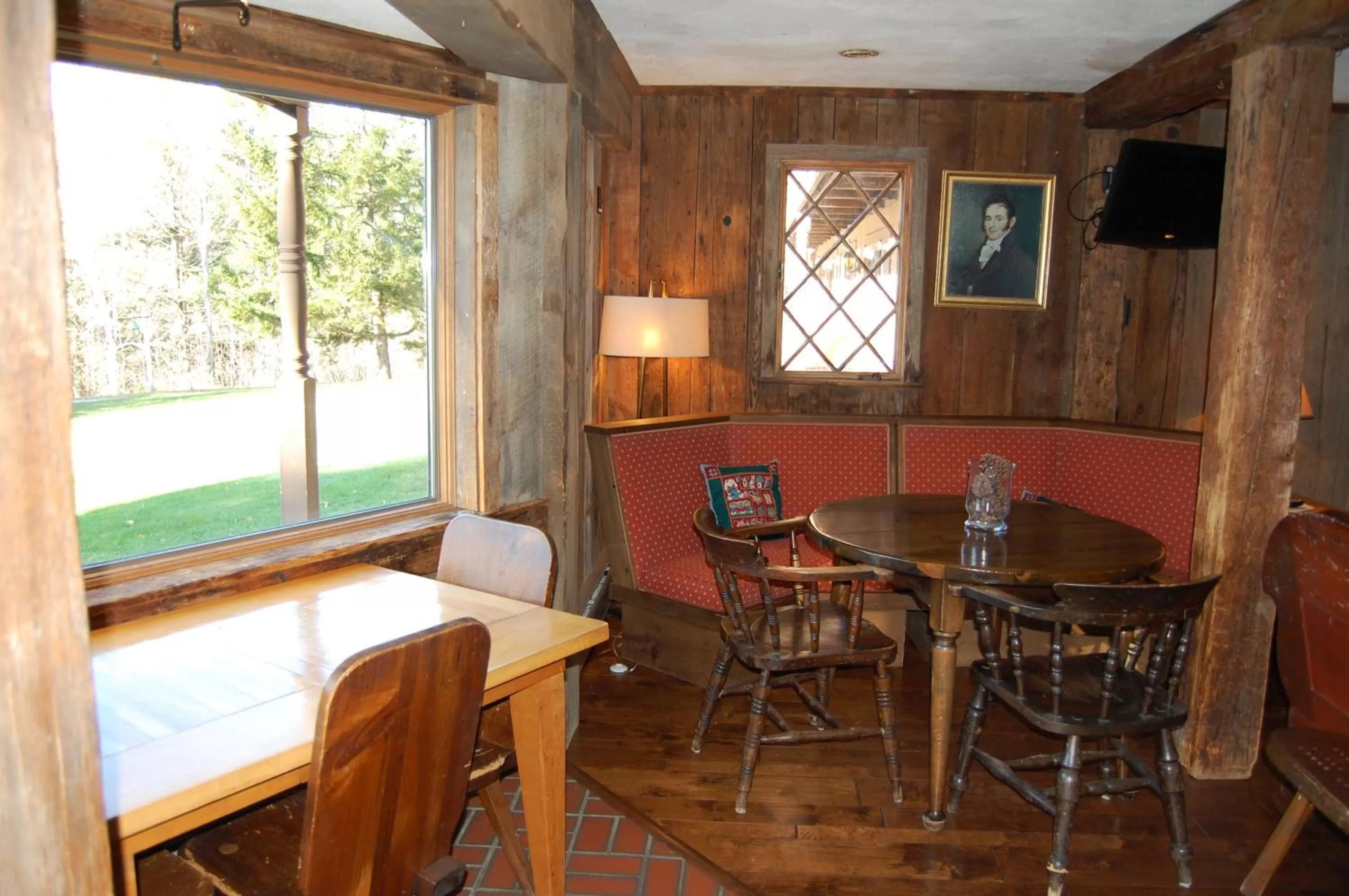 Communal lounge/ TV room in Summit Lodge