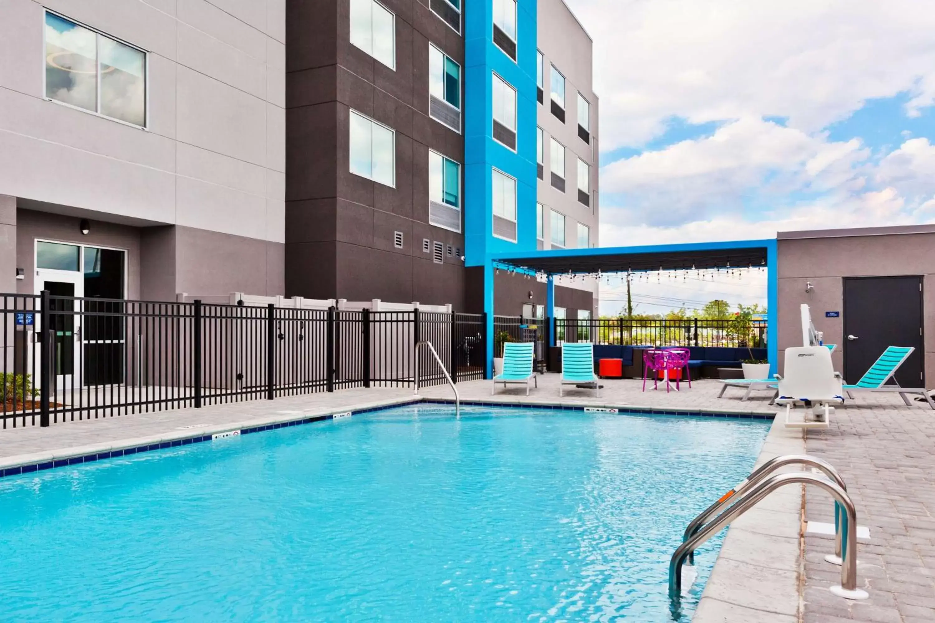 Pool view, Swimming Pool in Tru by Hilton Auburn