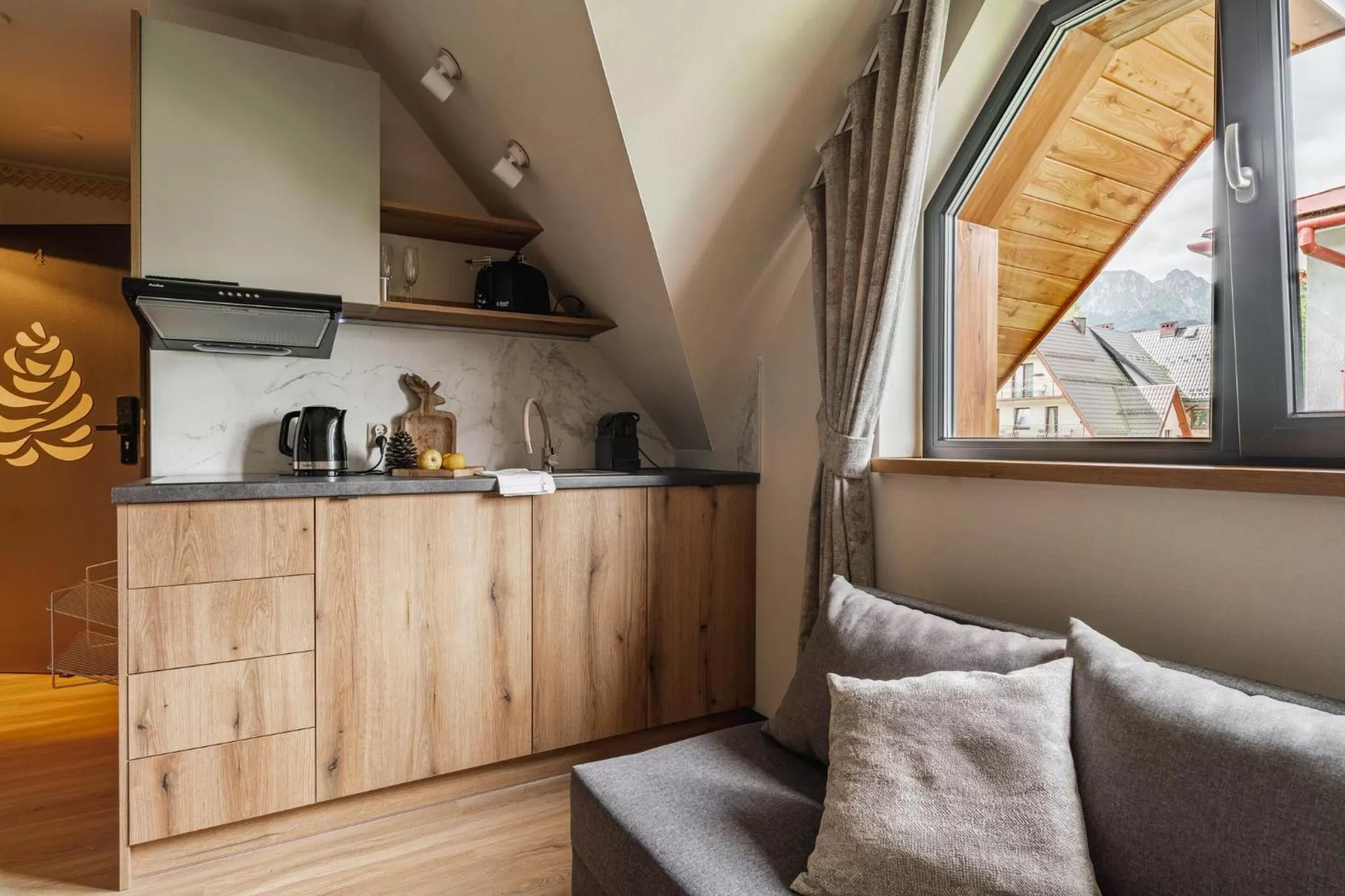 Coffee/tea facilities in Apartamenty Jedlina