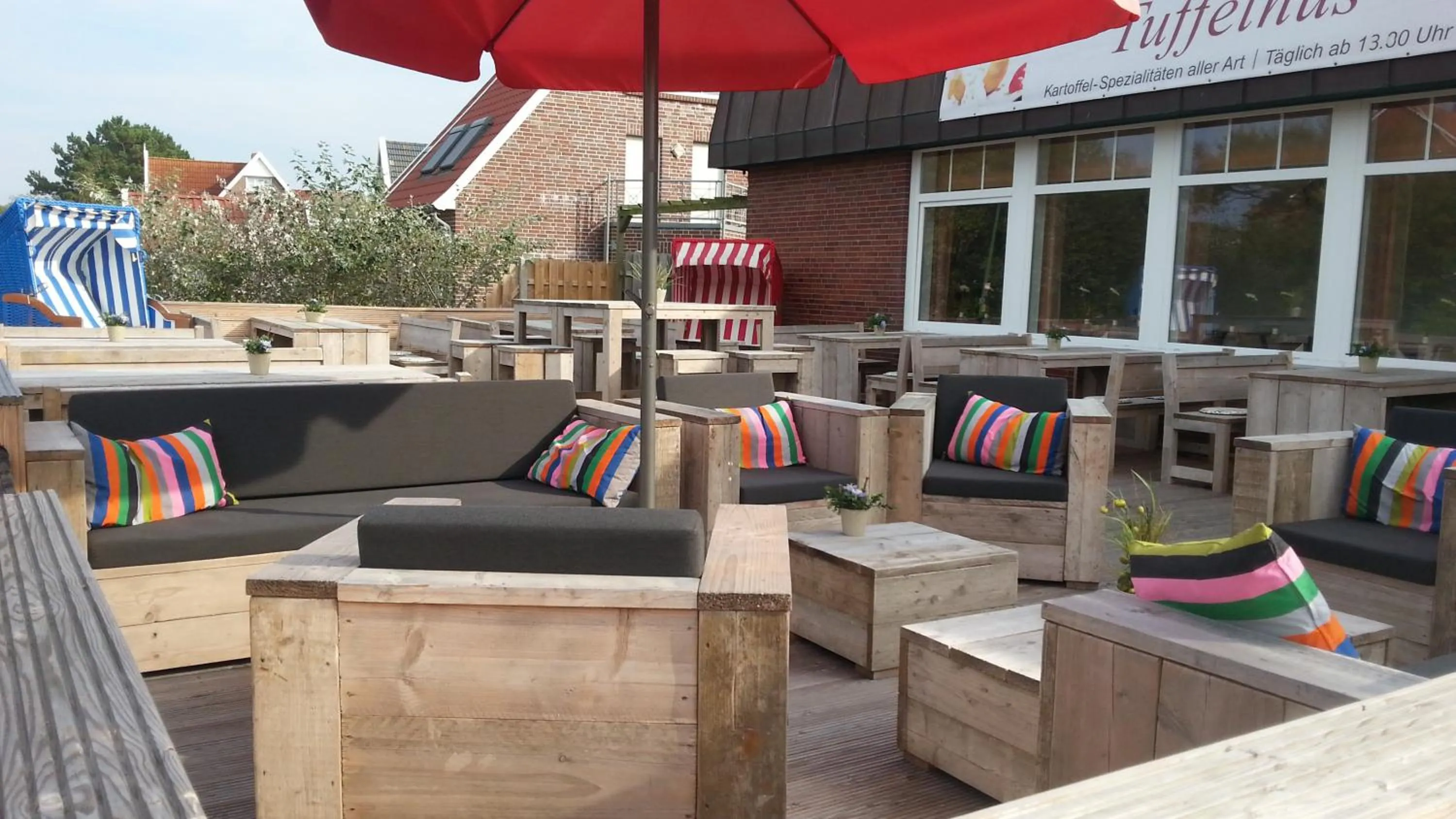 Facade/entrance in Strandhotel Achtert Diek