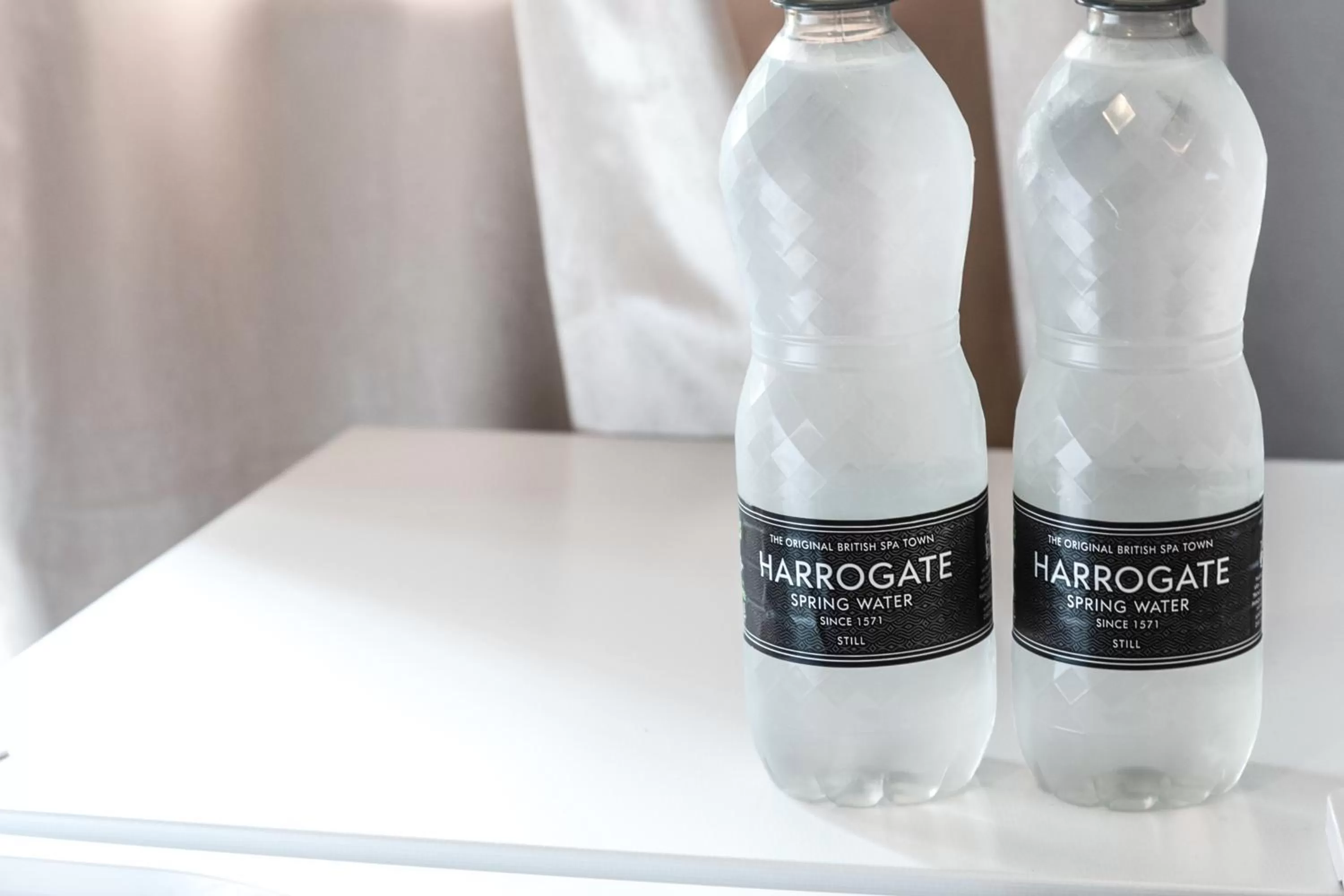 Food and drinks in Plough Hotel