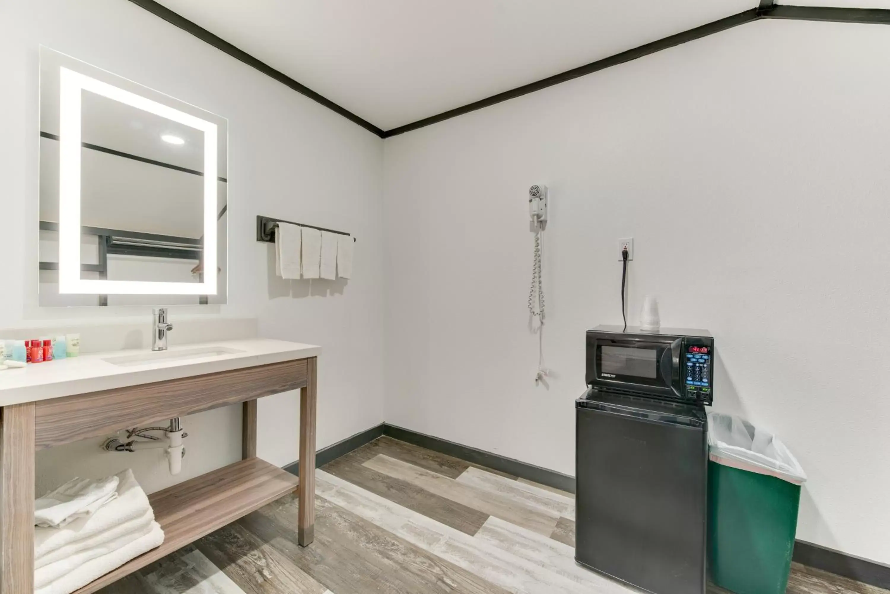 Bathroom in Dolores Mountain Inn