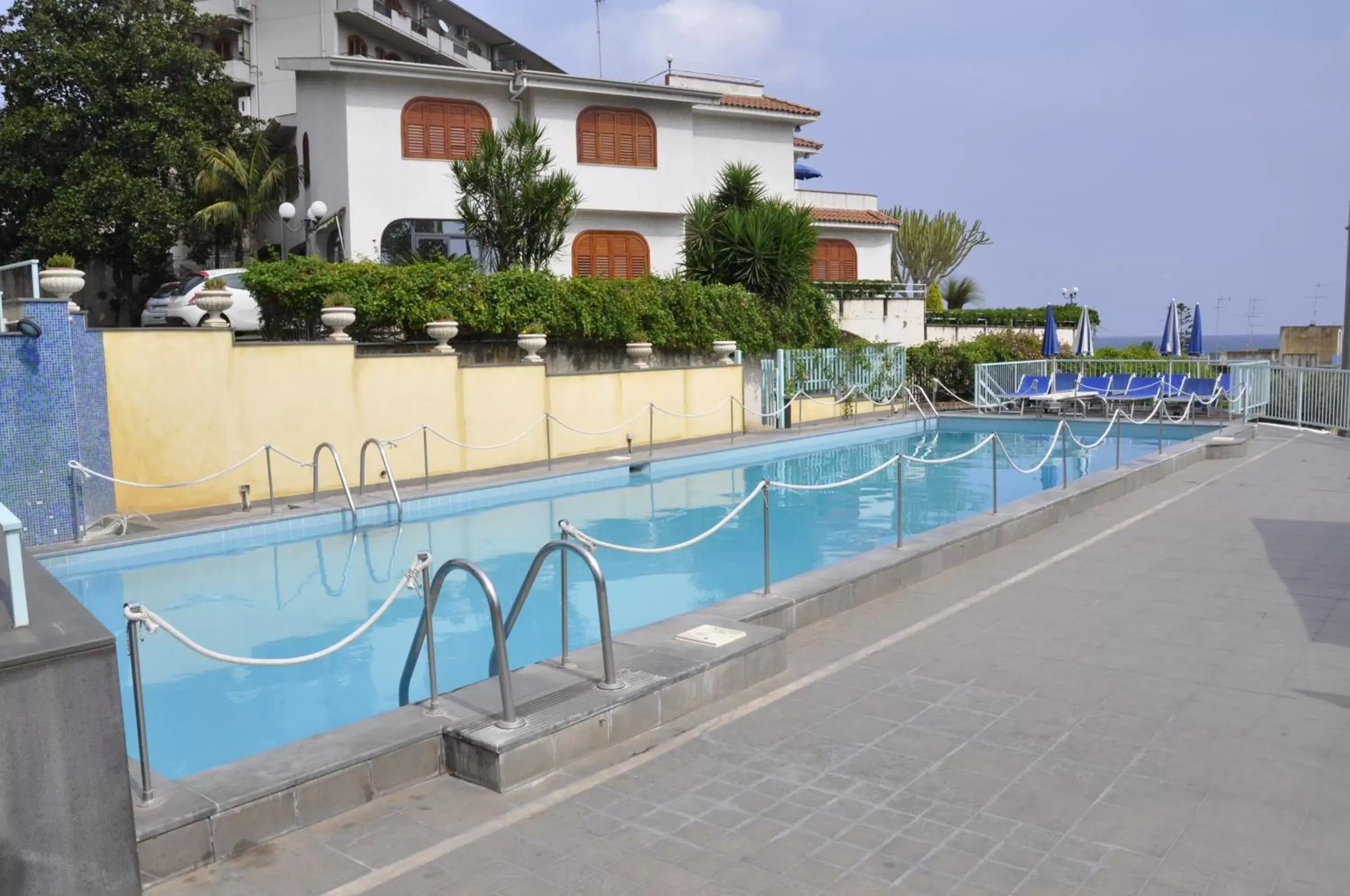 Swimming Pool in Hotel Lachea