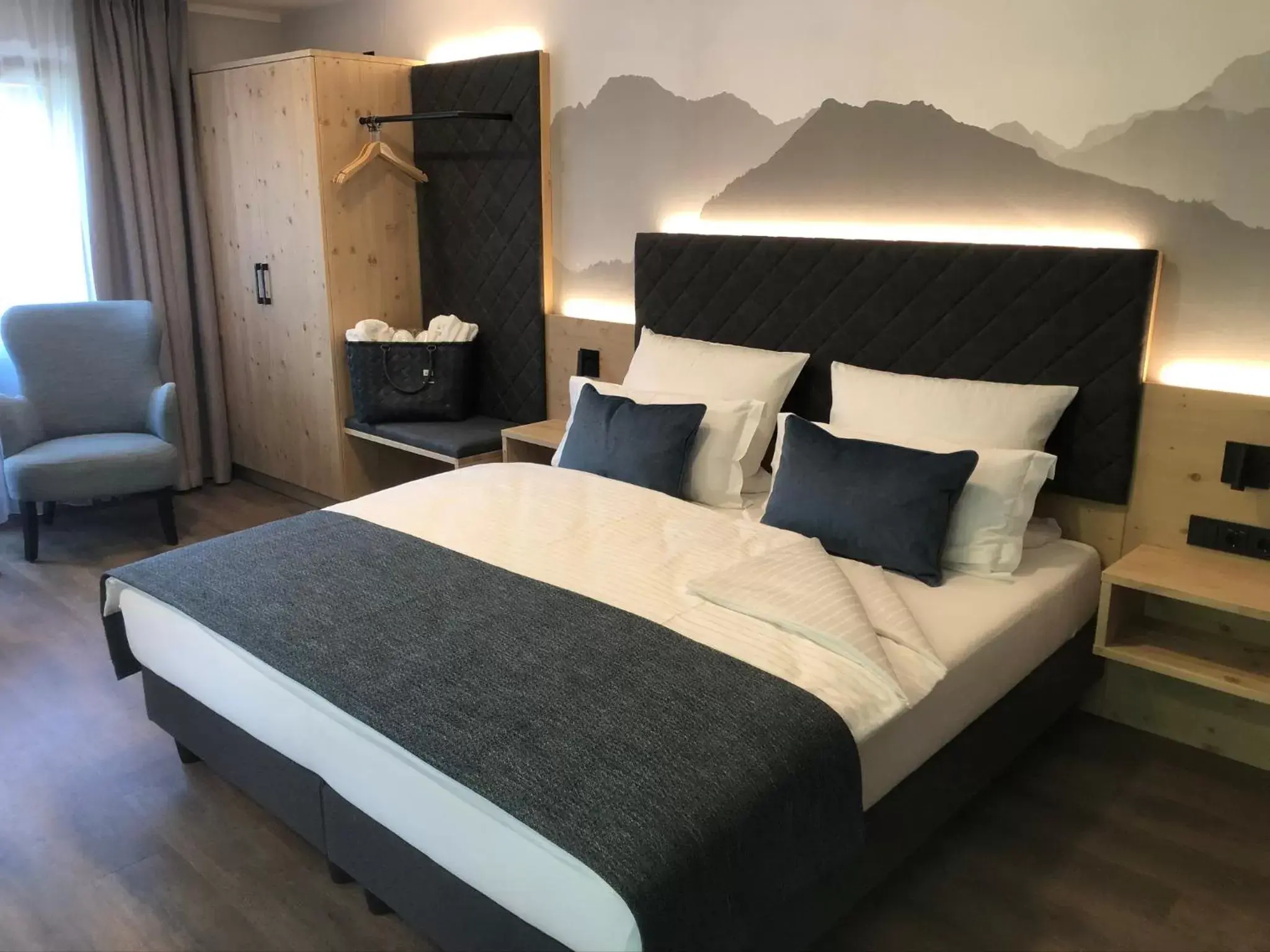 Photo of the whole room, Bed in MONDI Resort und Chalet Oberstaufen