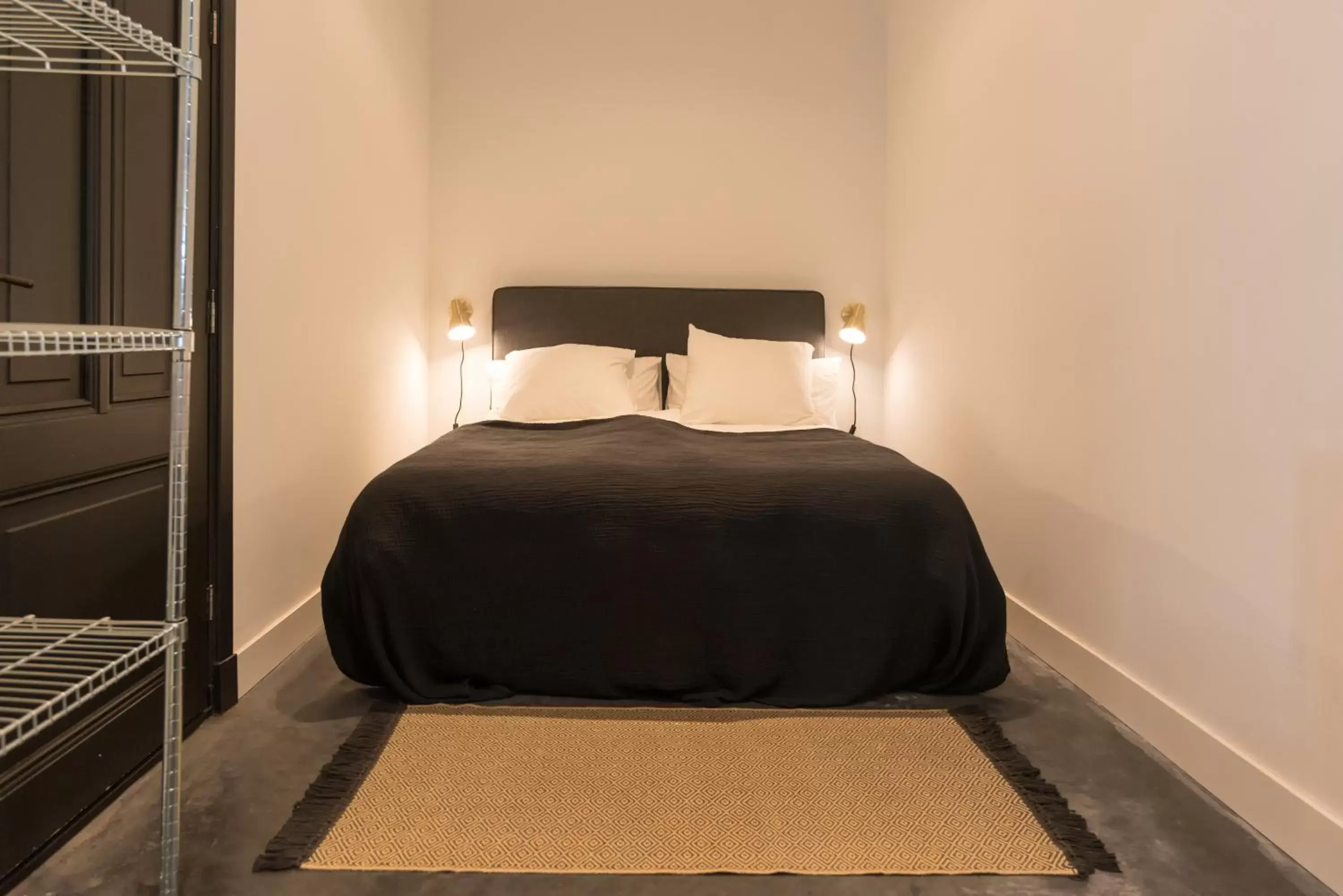 Bed in Amstel Boutique Studio