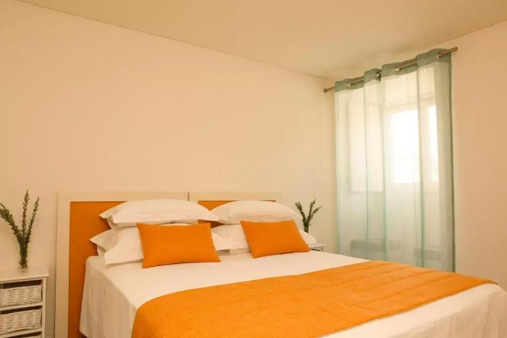 Bed in Hotel Casa Palmela - Small Luxury Hotels of The World, Hotel & Villas