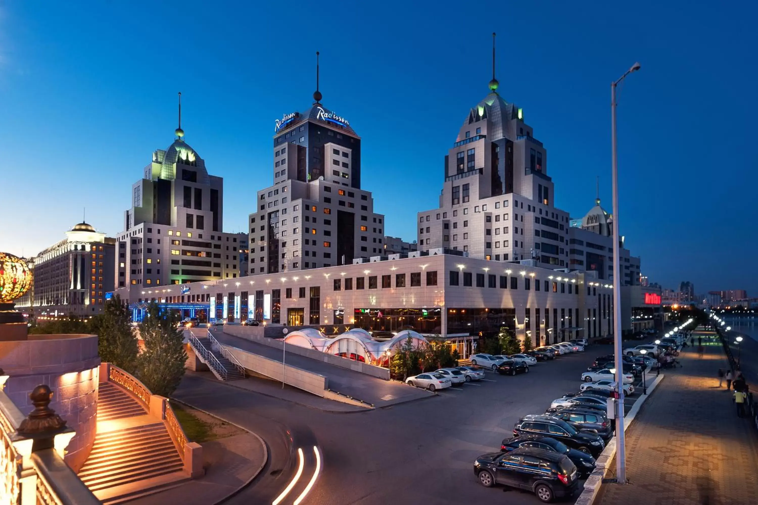 Facade/entrance in Radisson Hotel Astana