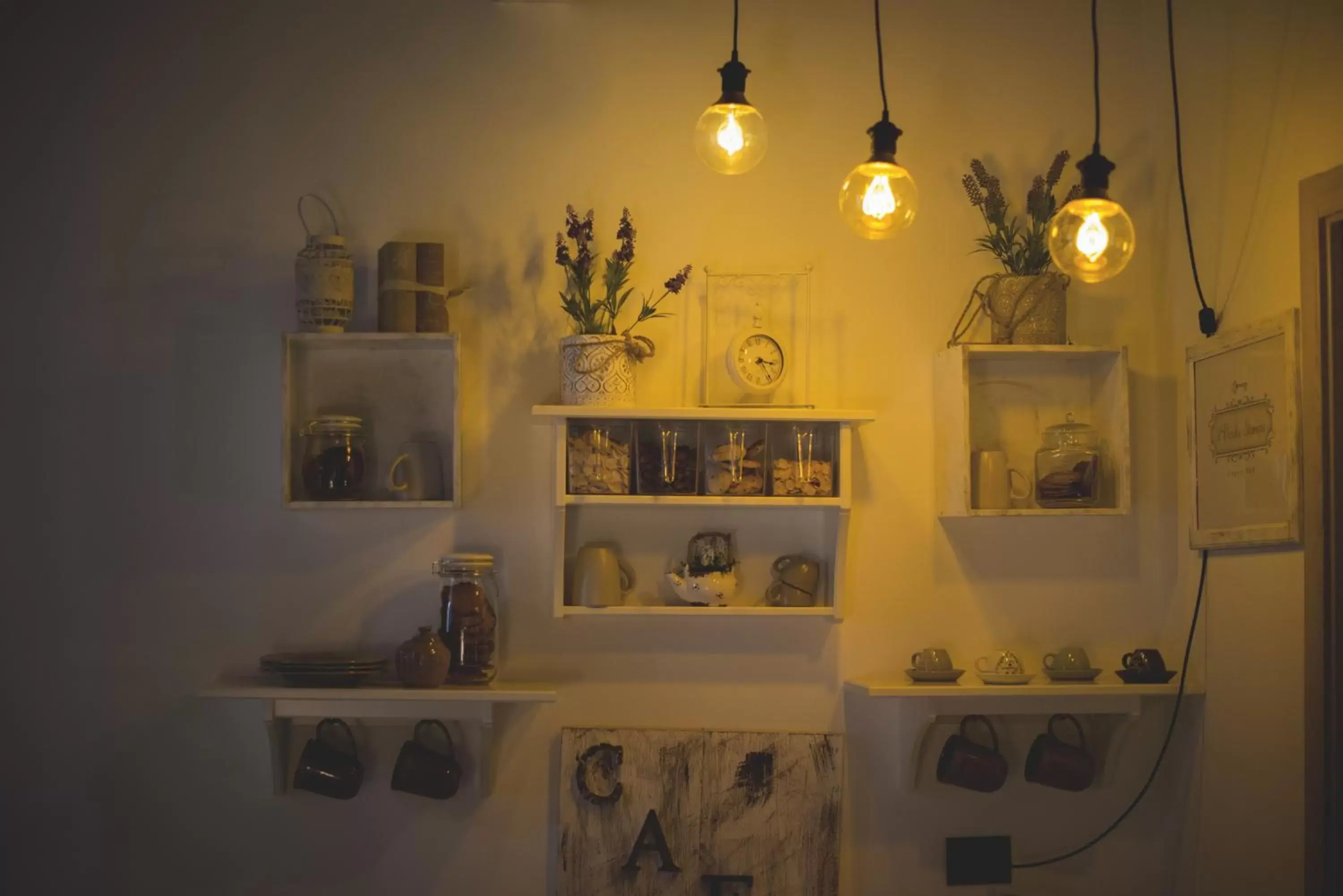 Food and drinks in Elegant B&B - Il Vicolo storico Food and drinks in Elegant B&B - Il Vicolo storico