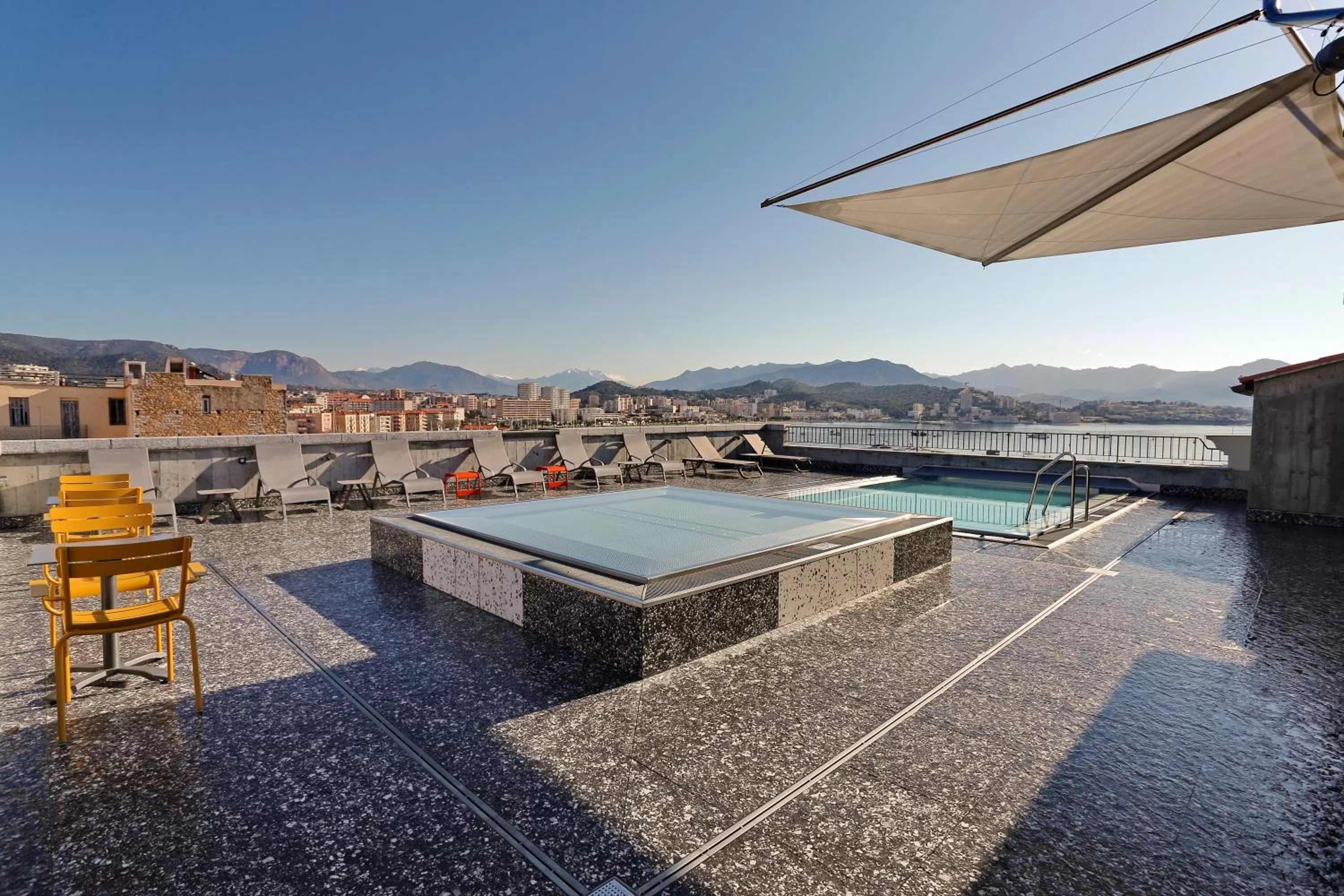 Swimming pool in ibis Styles Ajaccio Napoleon