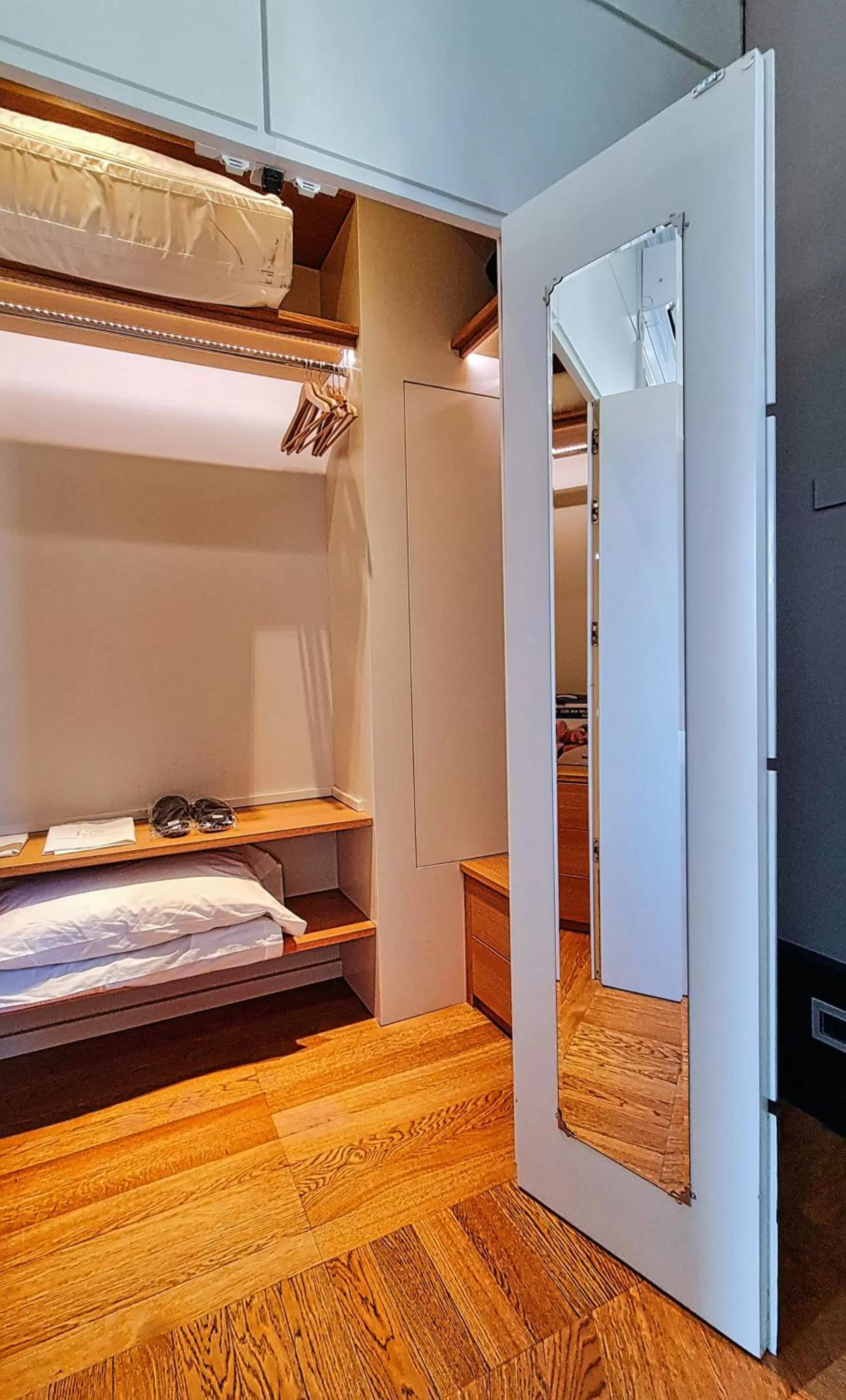 wardrobe, Bed in Hotel Balestri - WTB Hotels